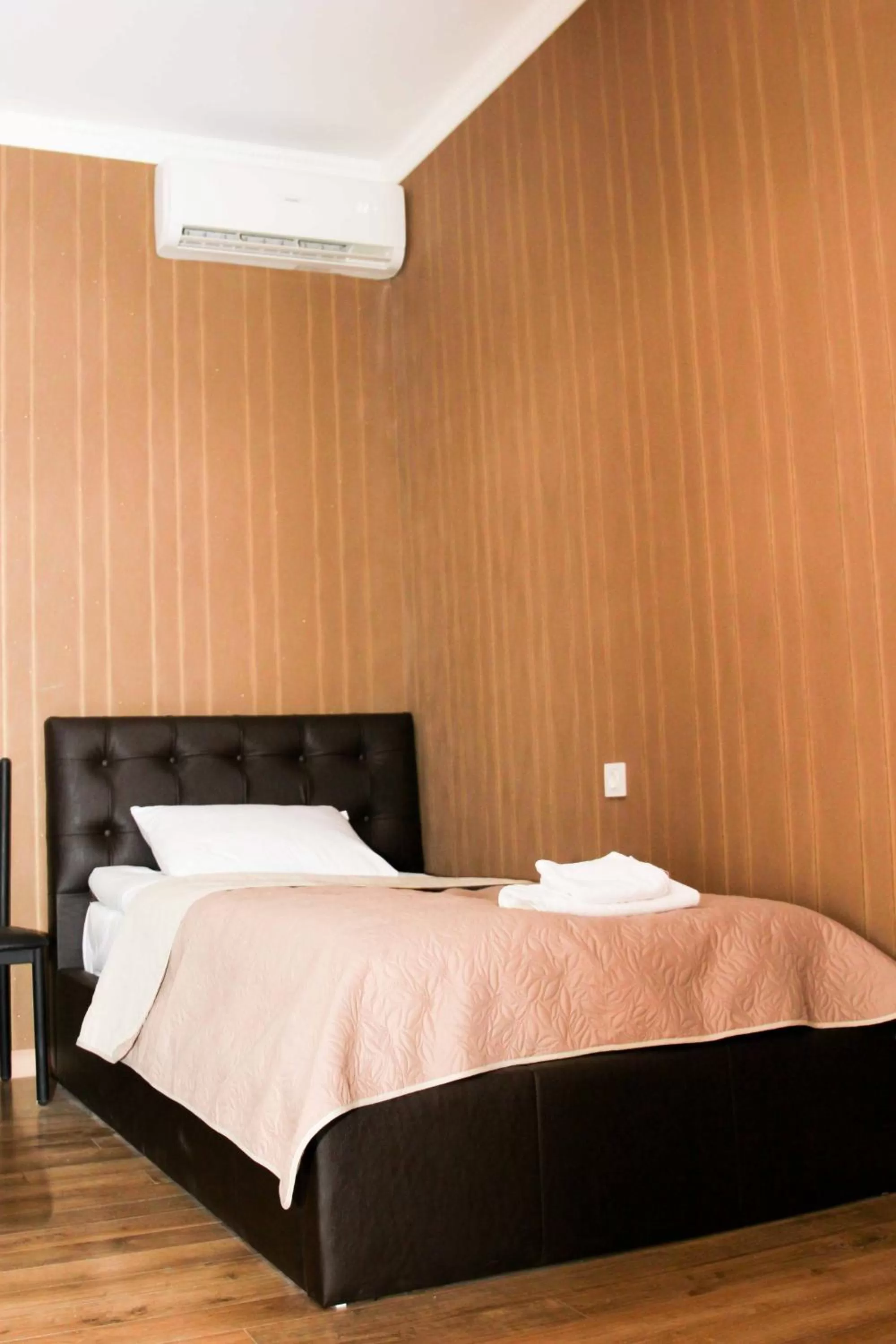 Bedroom, Bed in Hotel New Telavi