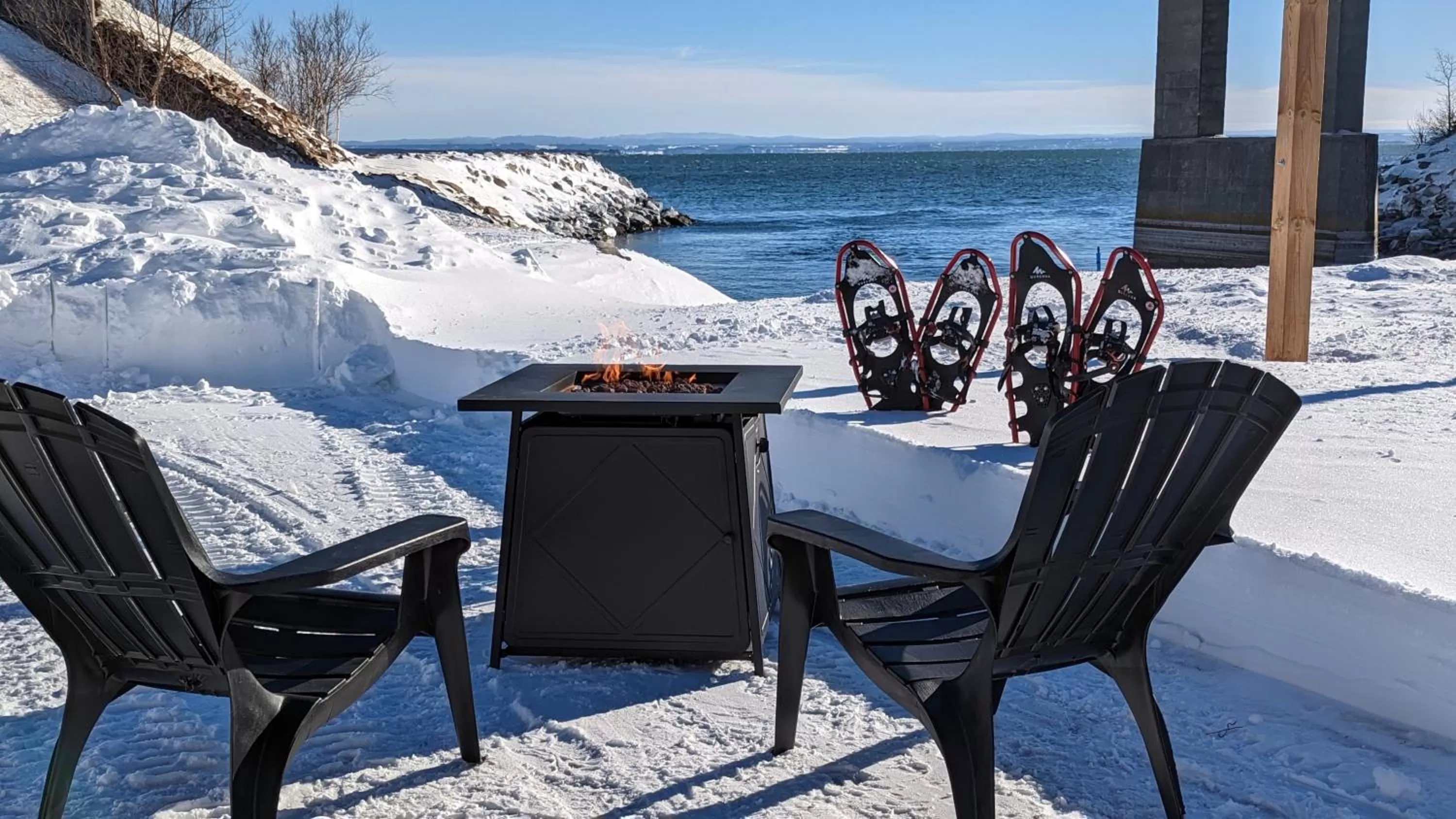 Beach in La Gentilhommière Motel et Suites B Vue sur Mer