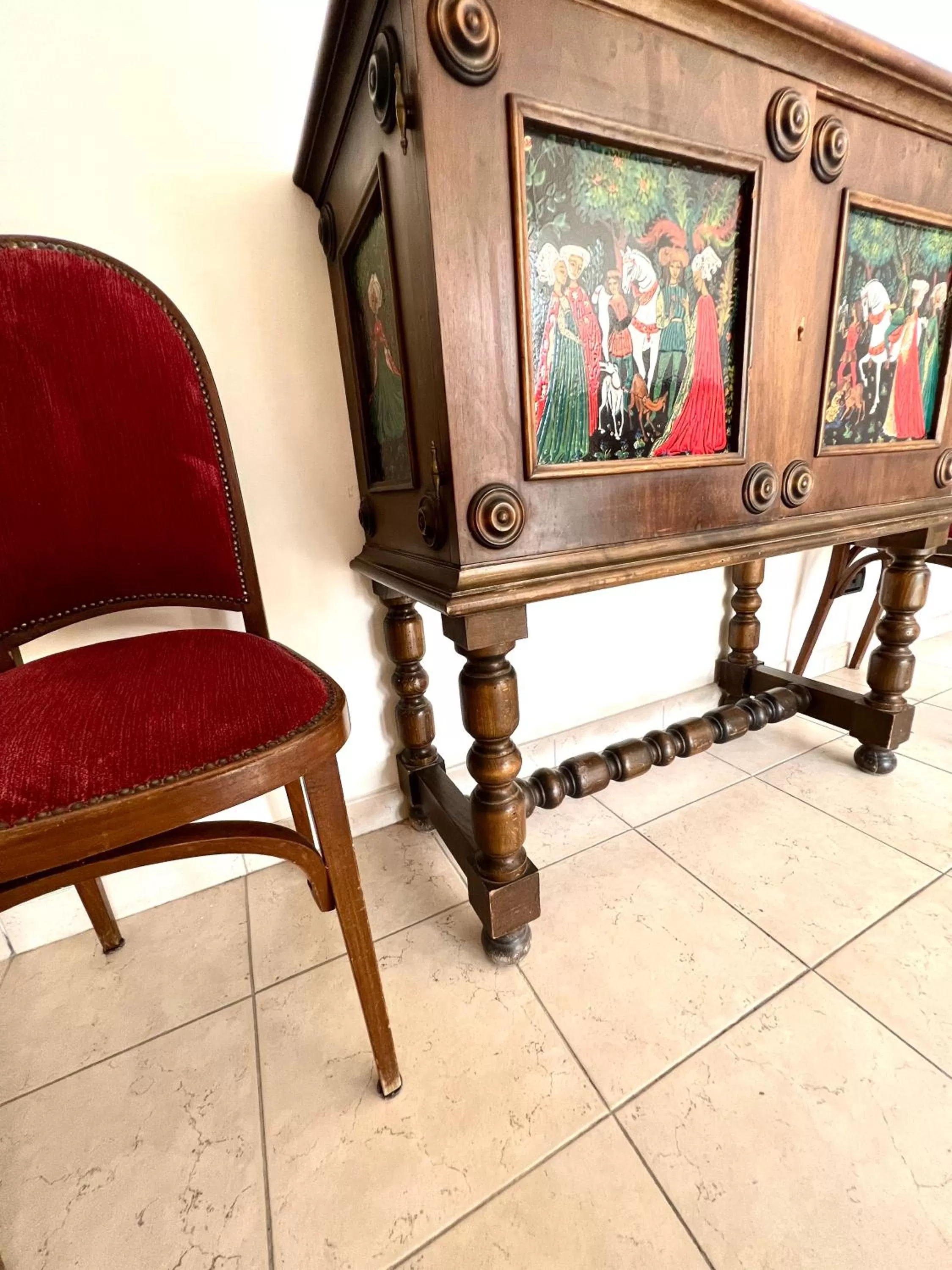 Decorative detail in Hotel B&B Montecarlo