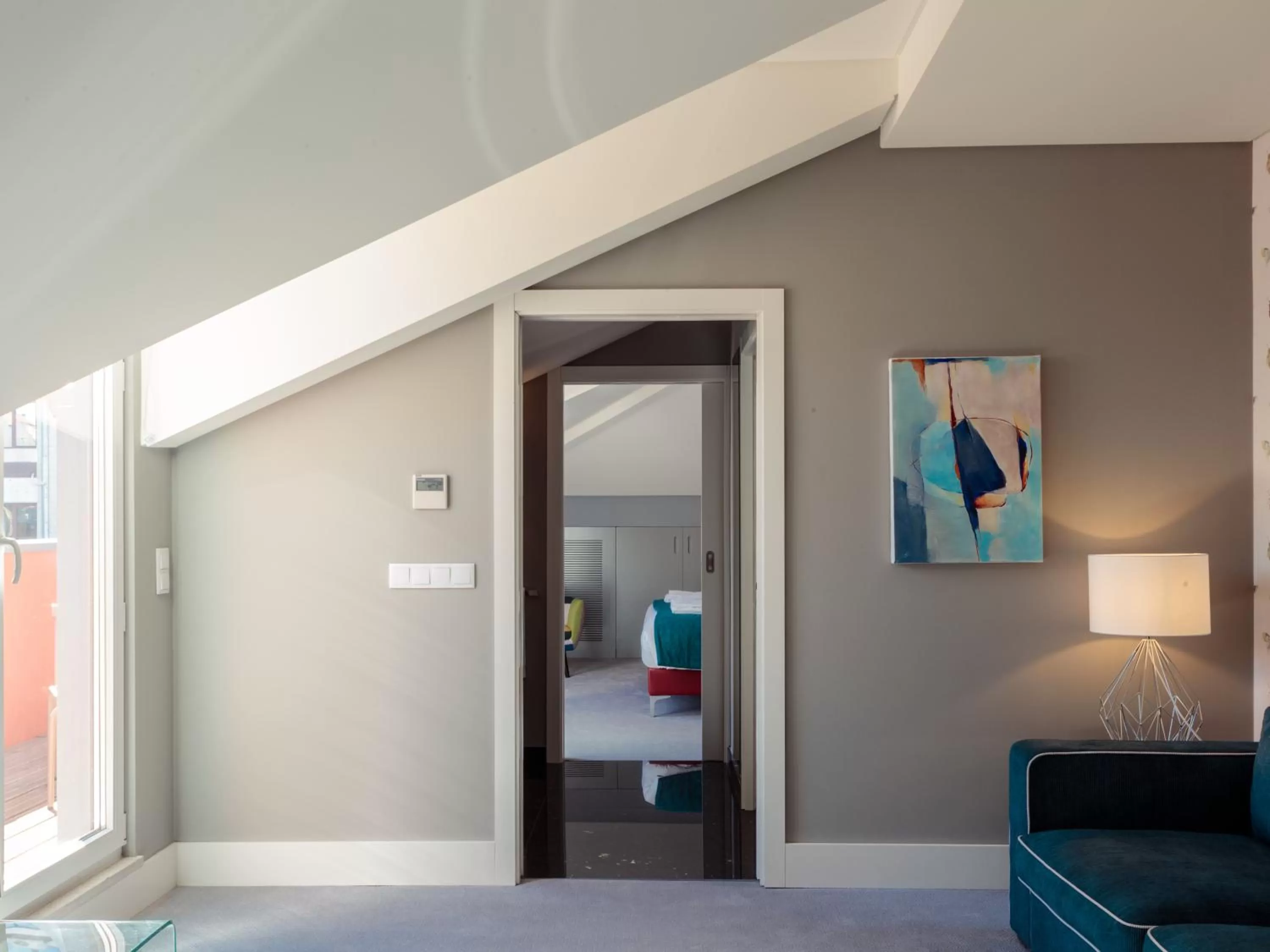 Photo of the whole room, Bed in Dear Lisbon - Gallery House