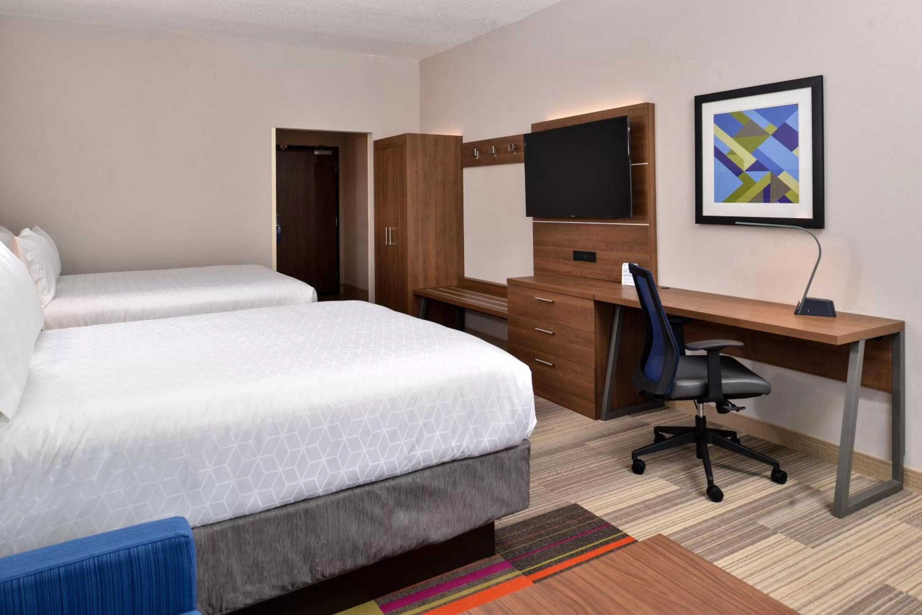 Photo of the whole room, Bed in Holiday Inn Express & Suites Alachua - Gainesville Area by IHG