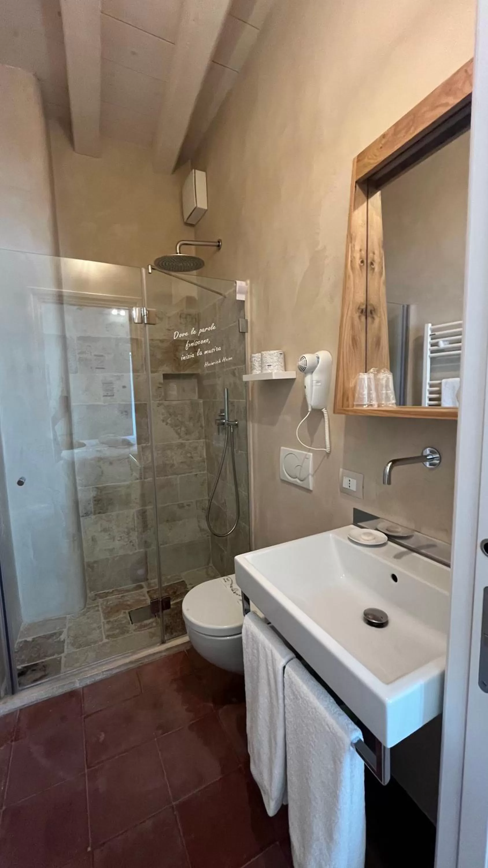 Antico Mondo Rooms & Suites