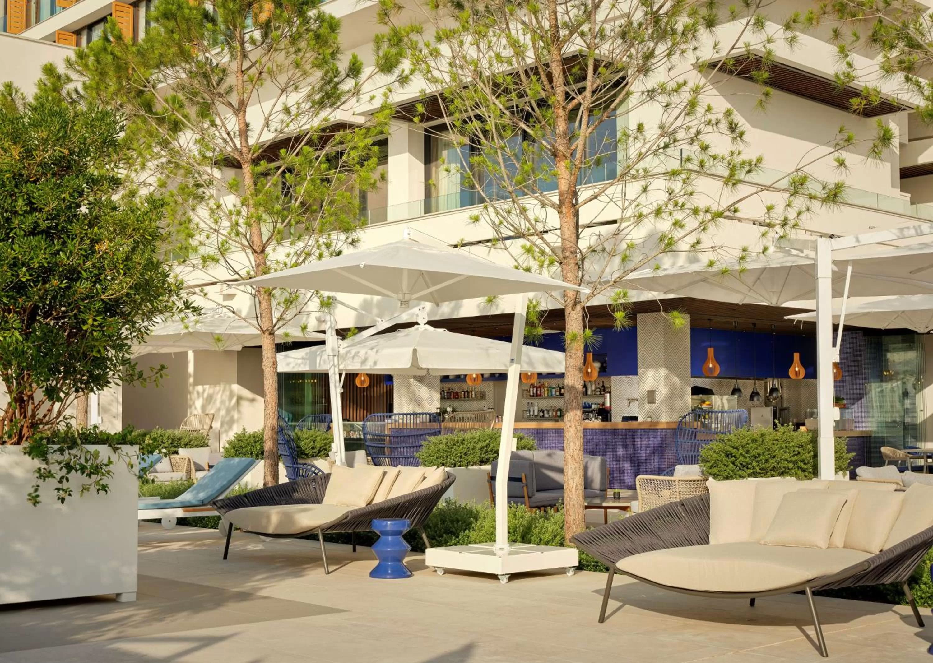 Lounge or bar in Grand Hotel Brioni Pula, A Radisson Collection Hotel