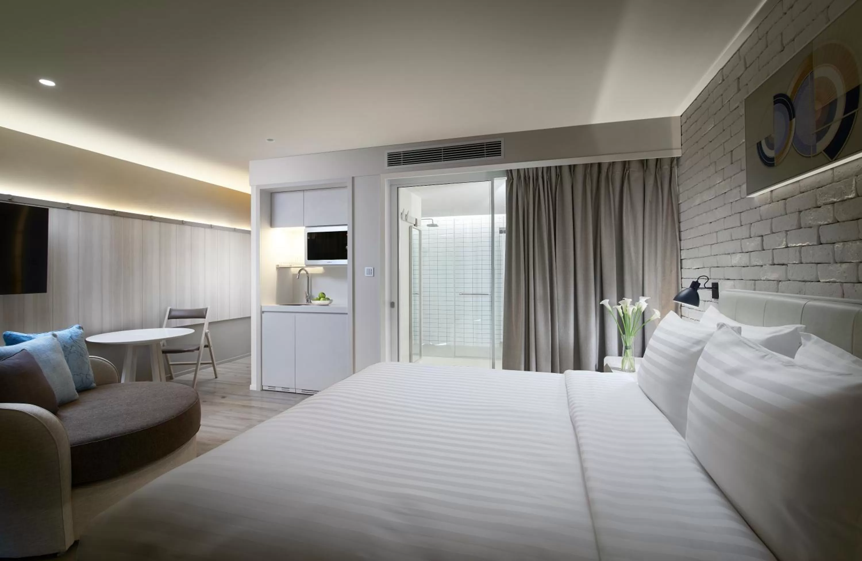 Photo of the whole room, Bed in Shama Yen-Akat Bangkok