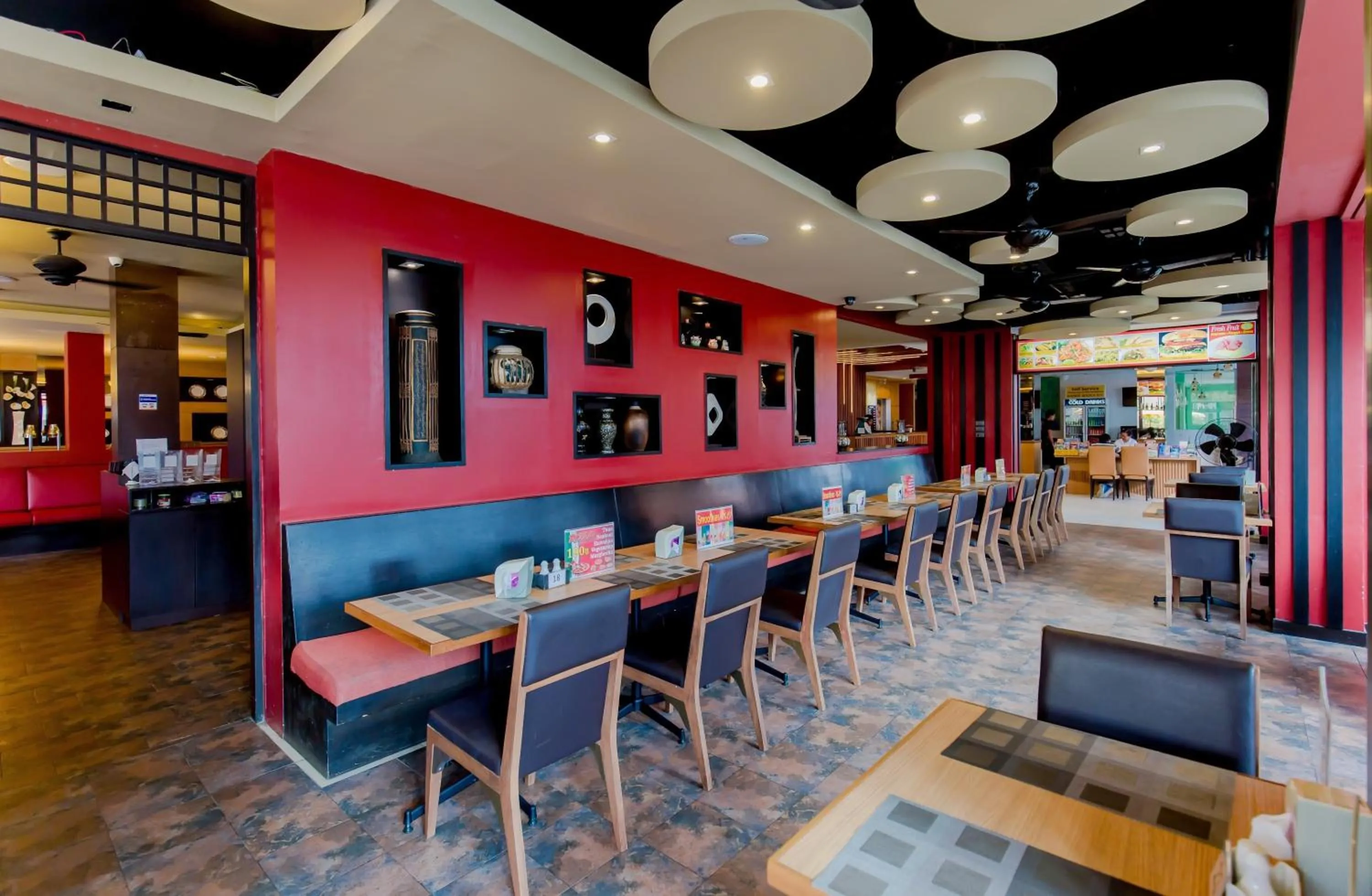 Restaurant/places to eat in Aspery Hotel