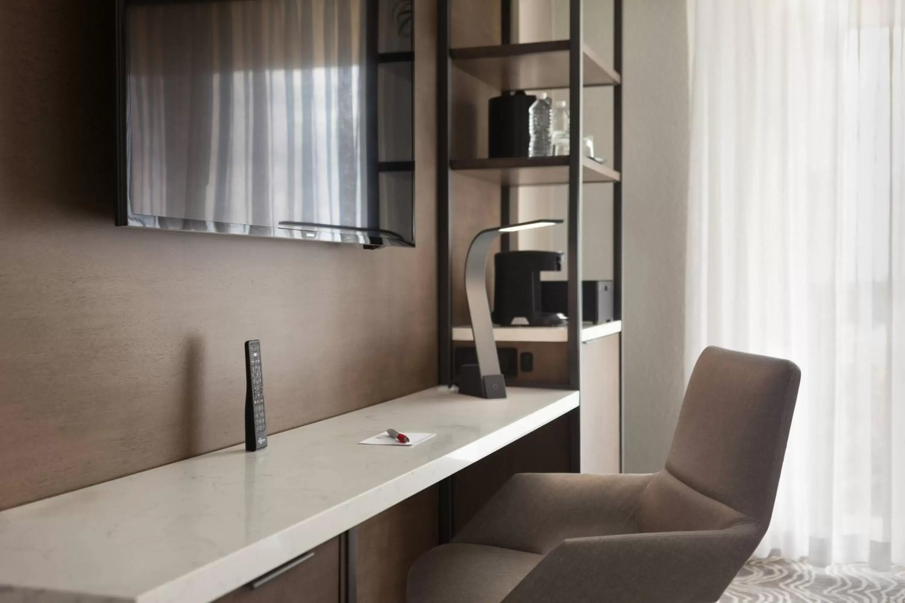 King Room in Marriott Savannah Riverfront King Room in Marriott Savannah Riverfront