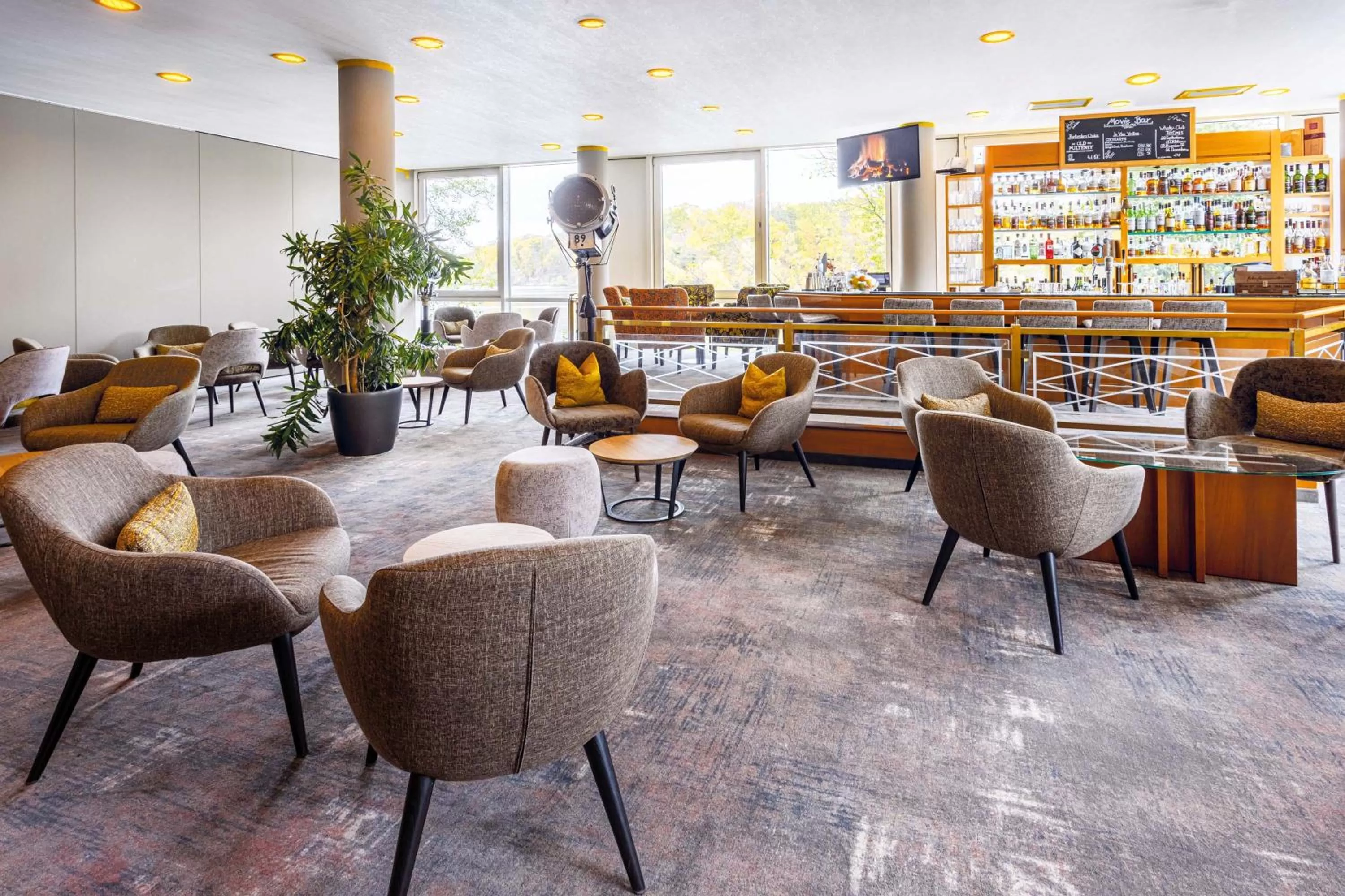 Lounge or bar in Seminaris Avendi Hotel Potsdam