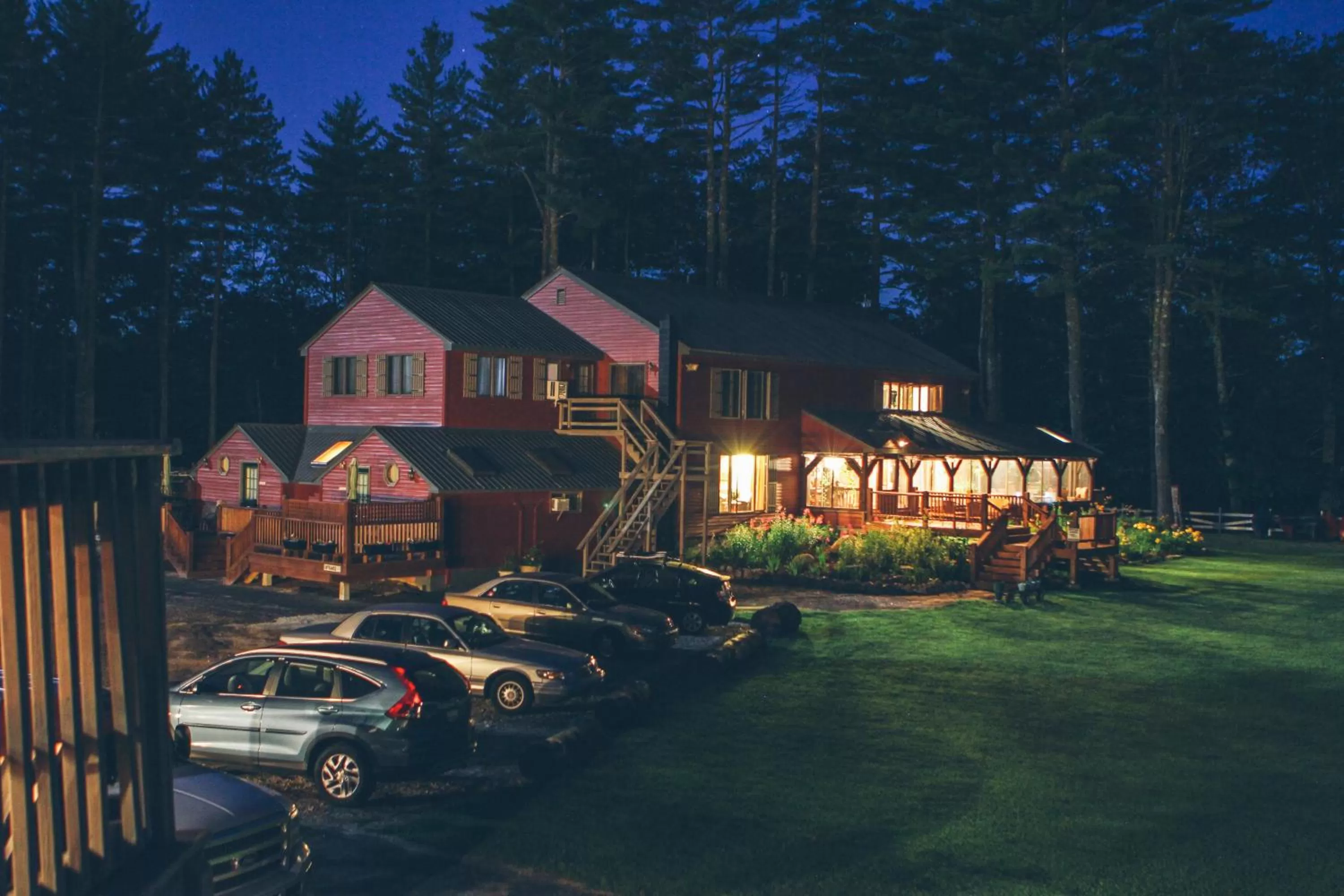 Property building in Old Saco Inn
