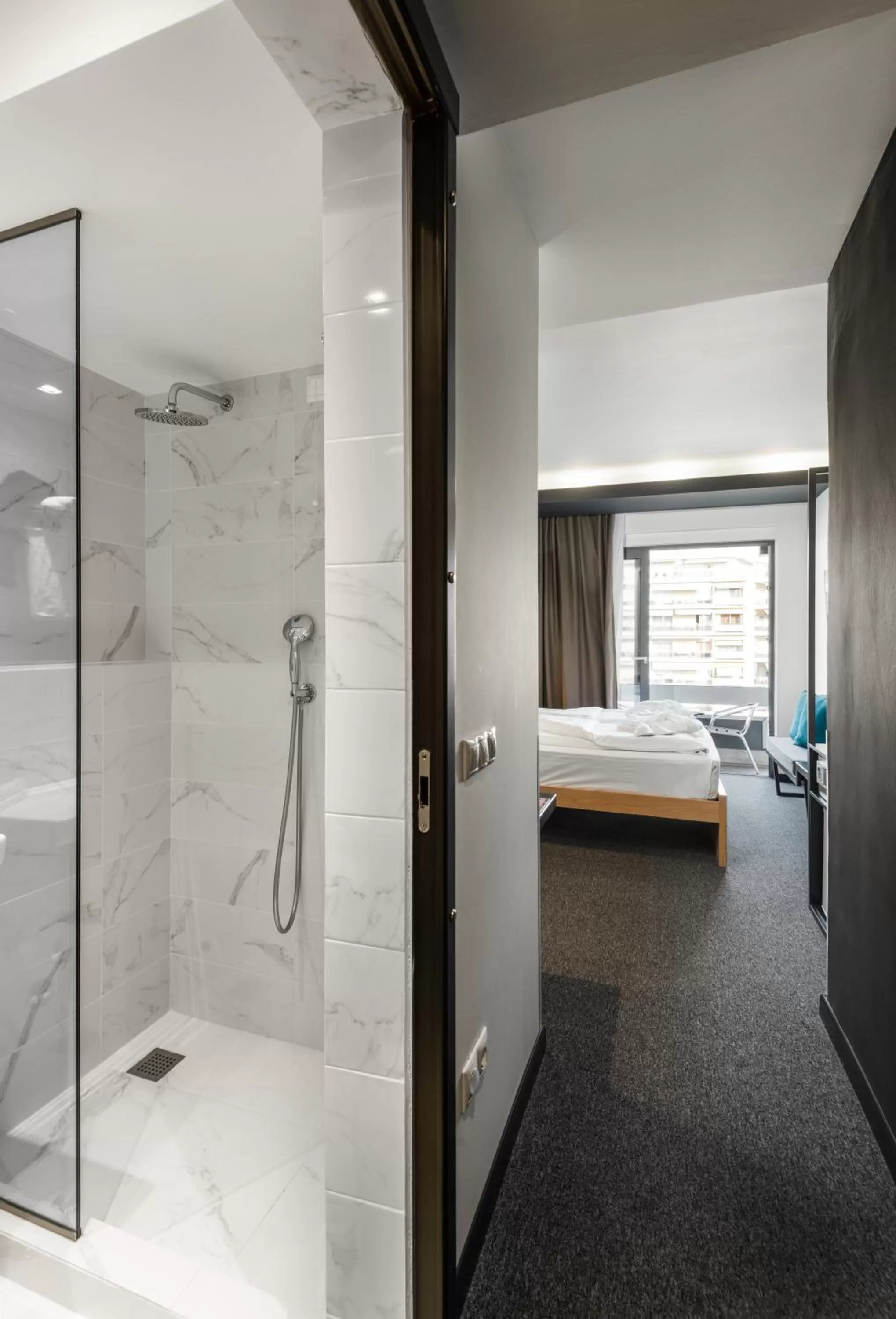 Photo of the whole room, Bed in Park Hotel