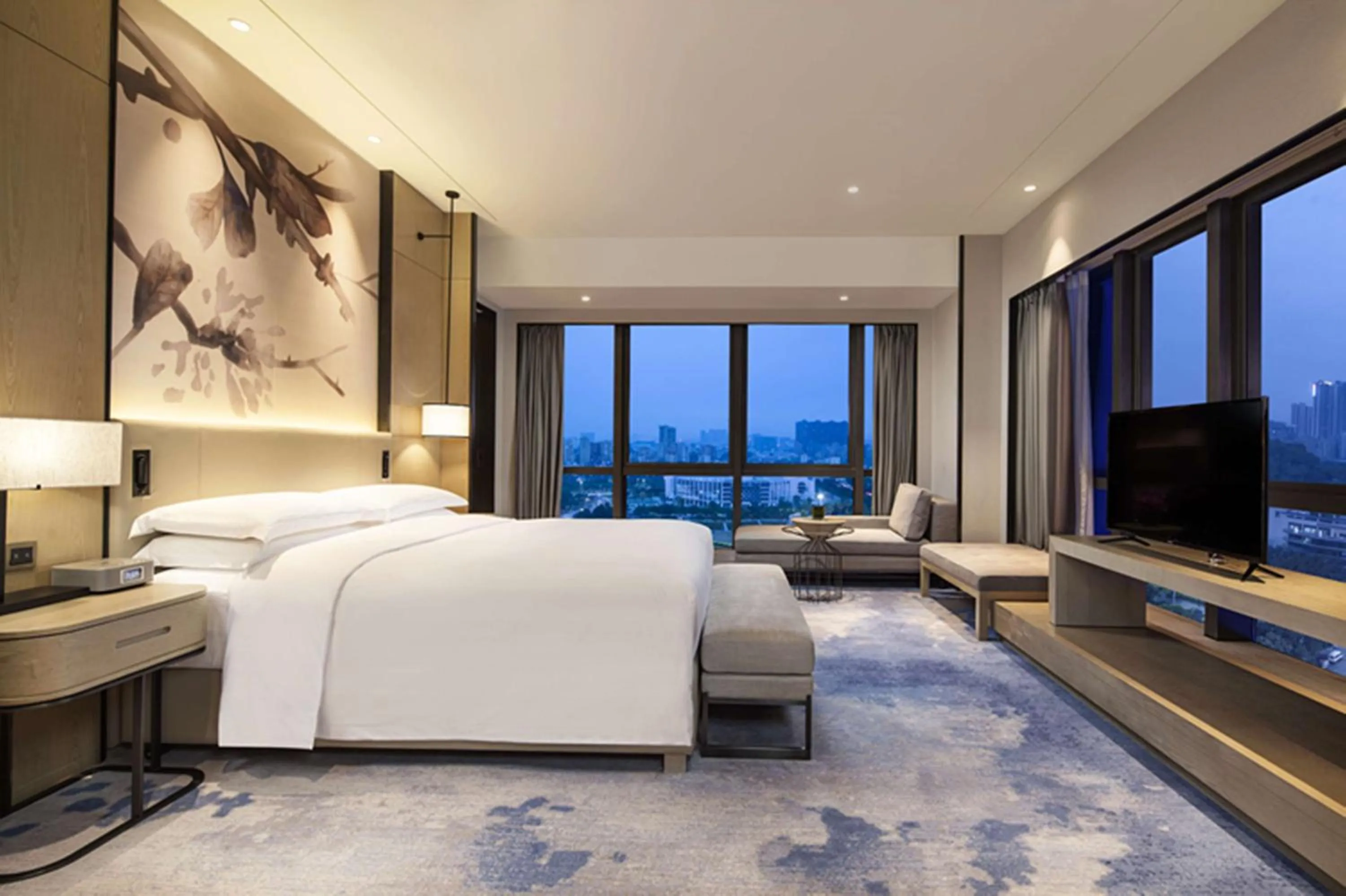 Bedroom in DoubleTree by Hilton Hotel Shenzhen Longhua