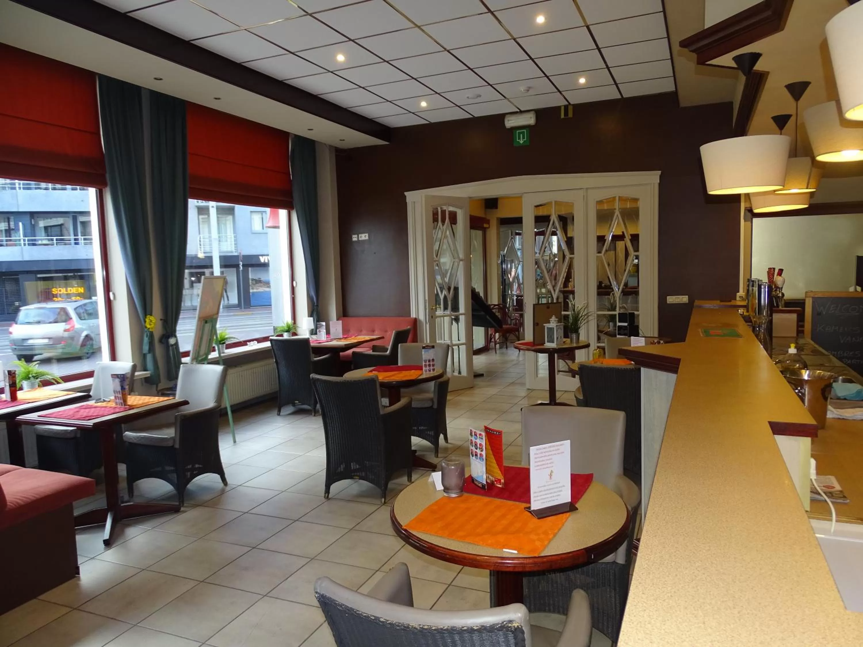 Lounge or bar, Restaurant/Places to Eat in Value Stay Blankenberge