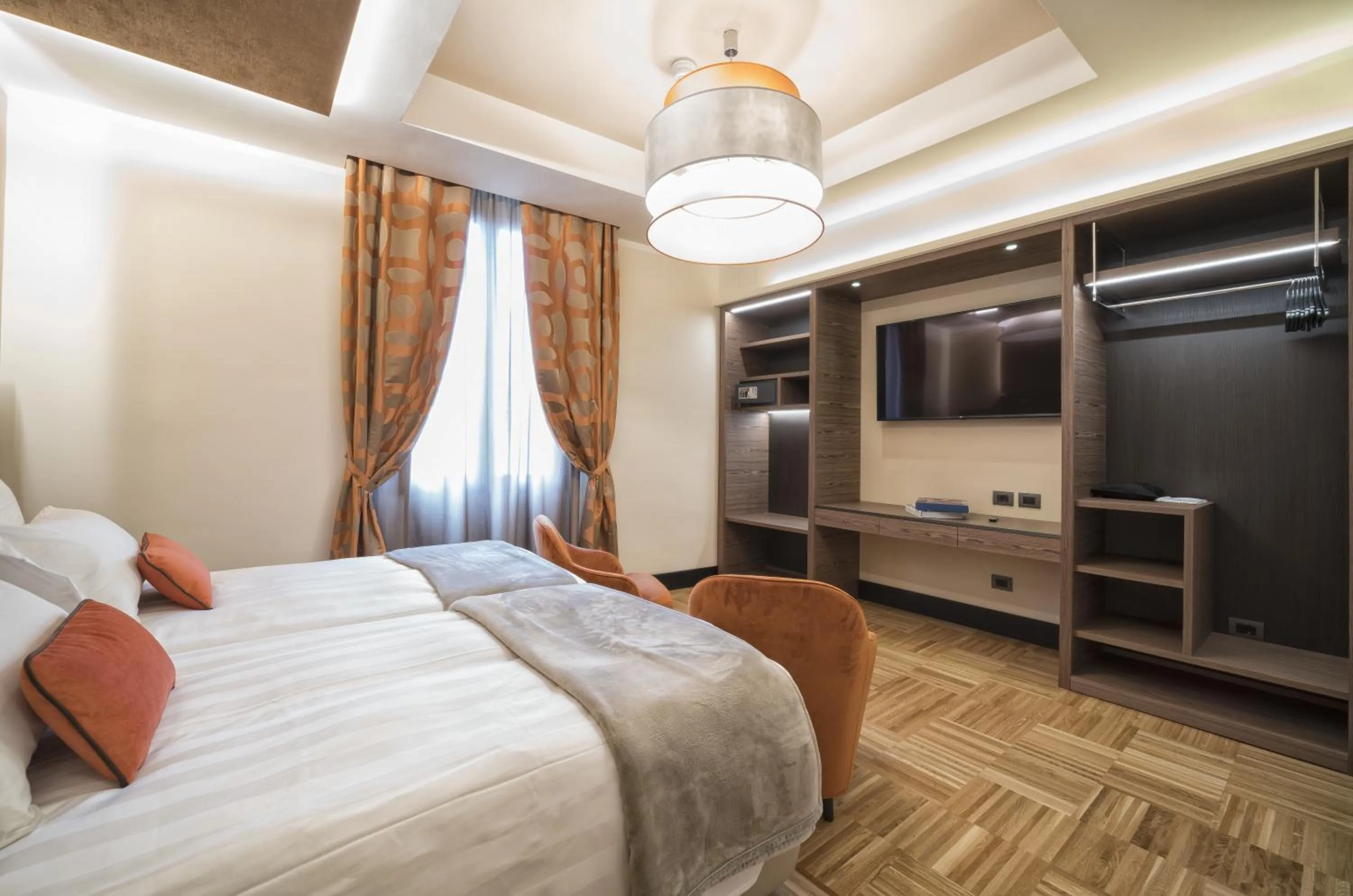 TV and multimedia, Bed in Solo Experience Hotel