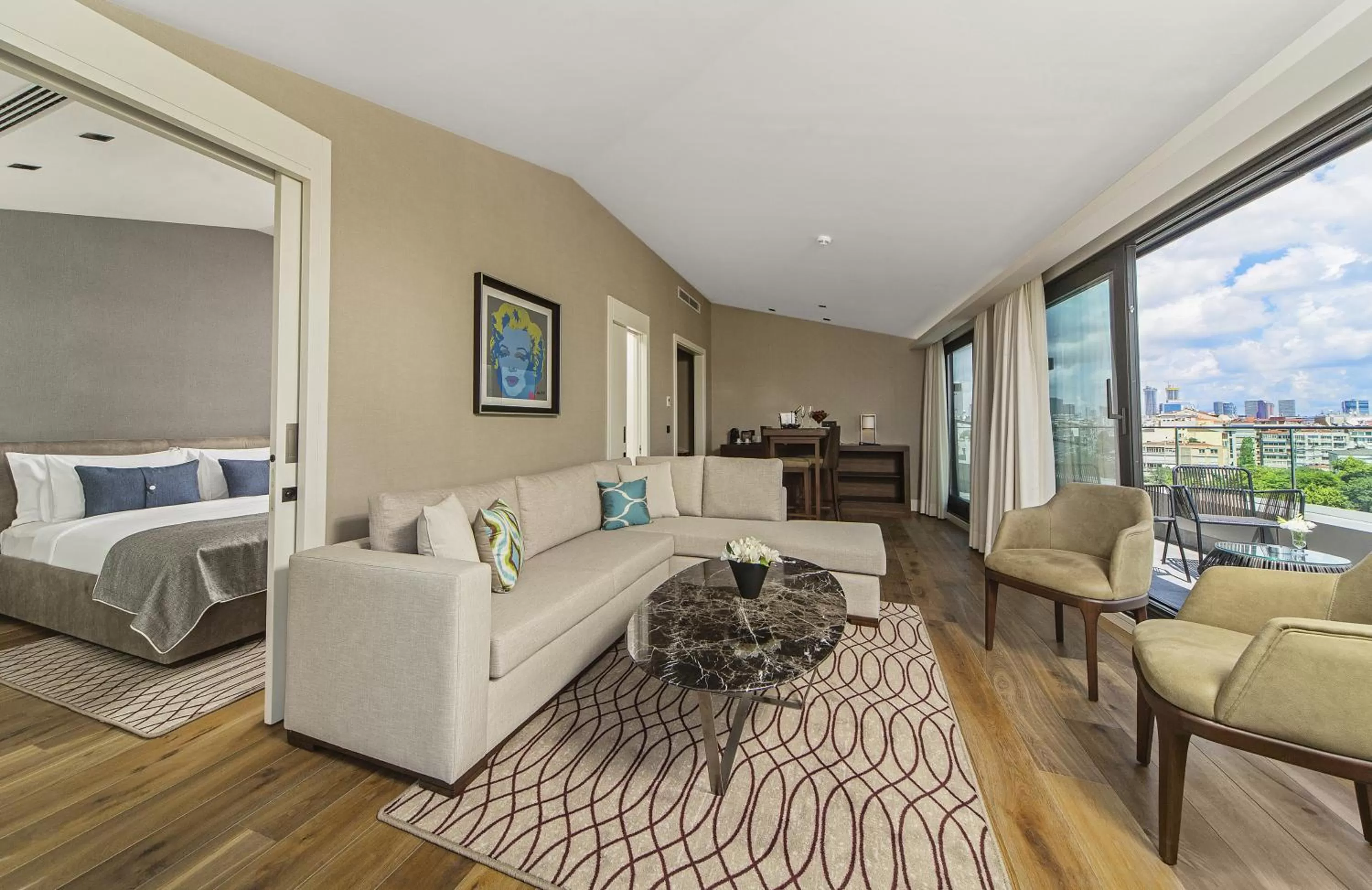 Balcony/Terrace, Bed in Arts Hotel Harbiye - Special Class