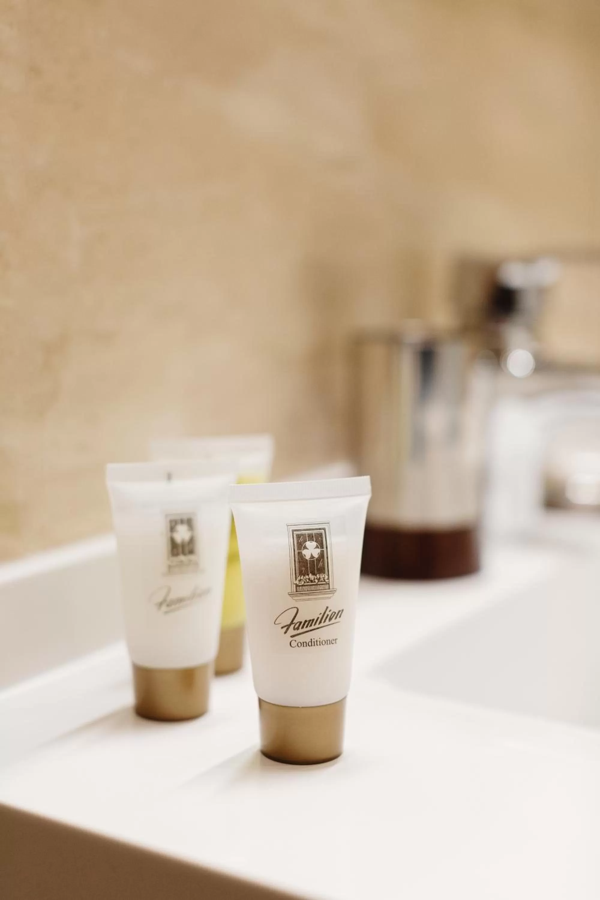 Property logo or sign in Familion ApartHotel