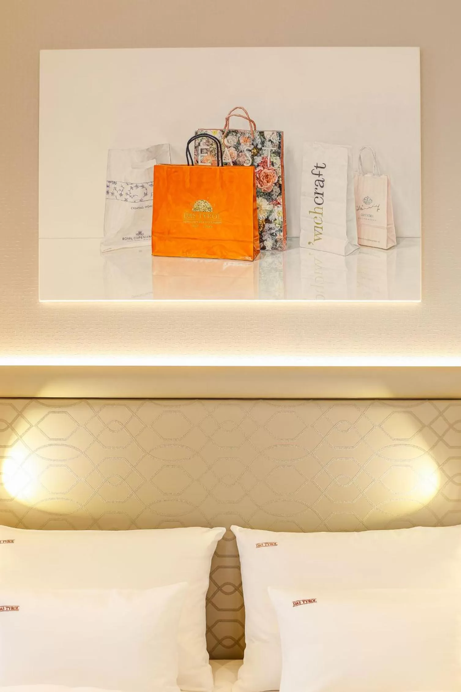 Bed in Boutiquehotel Das Tyrol