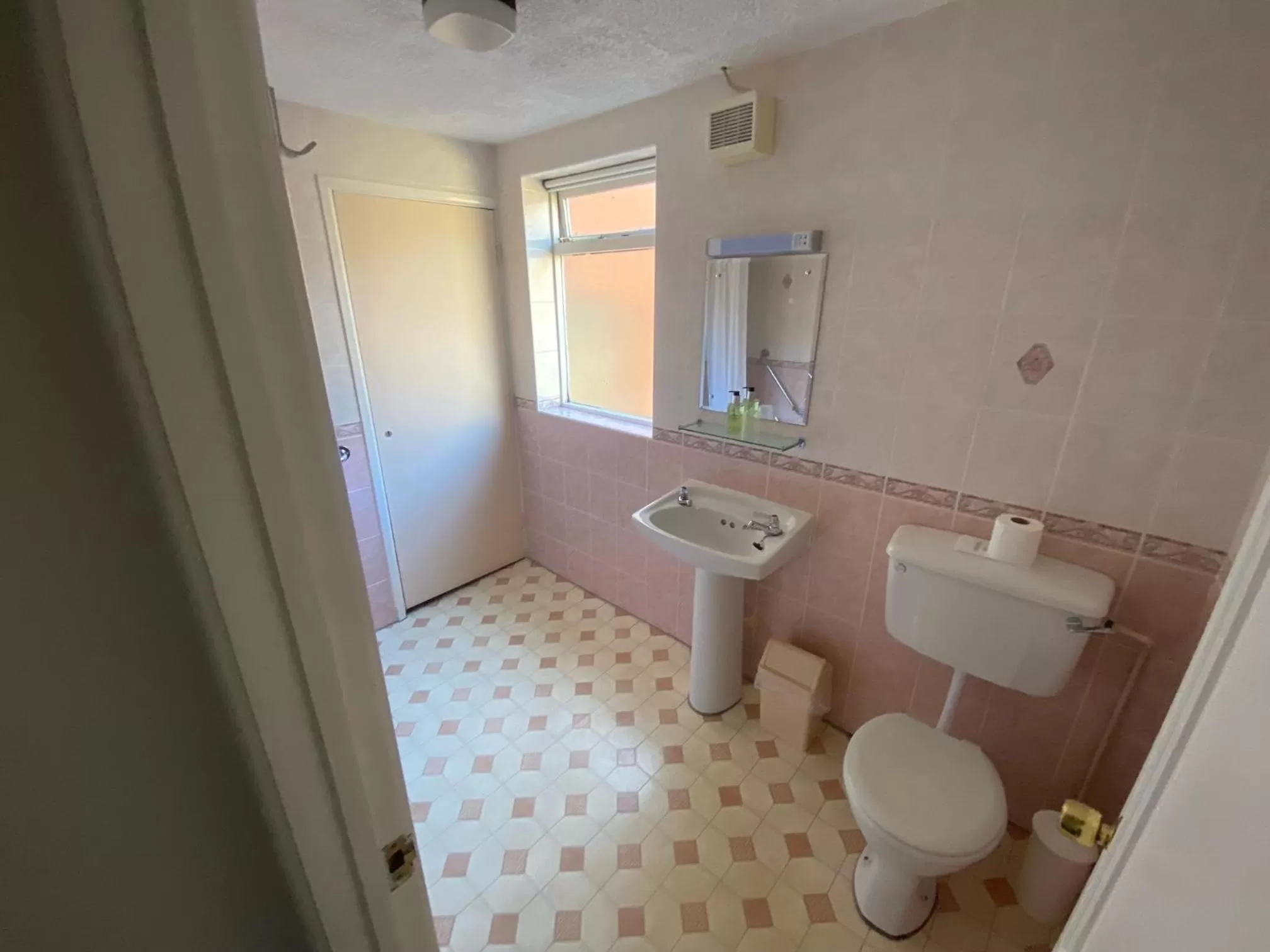 Toilet in The Fairhaven Hotel