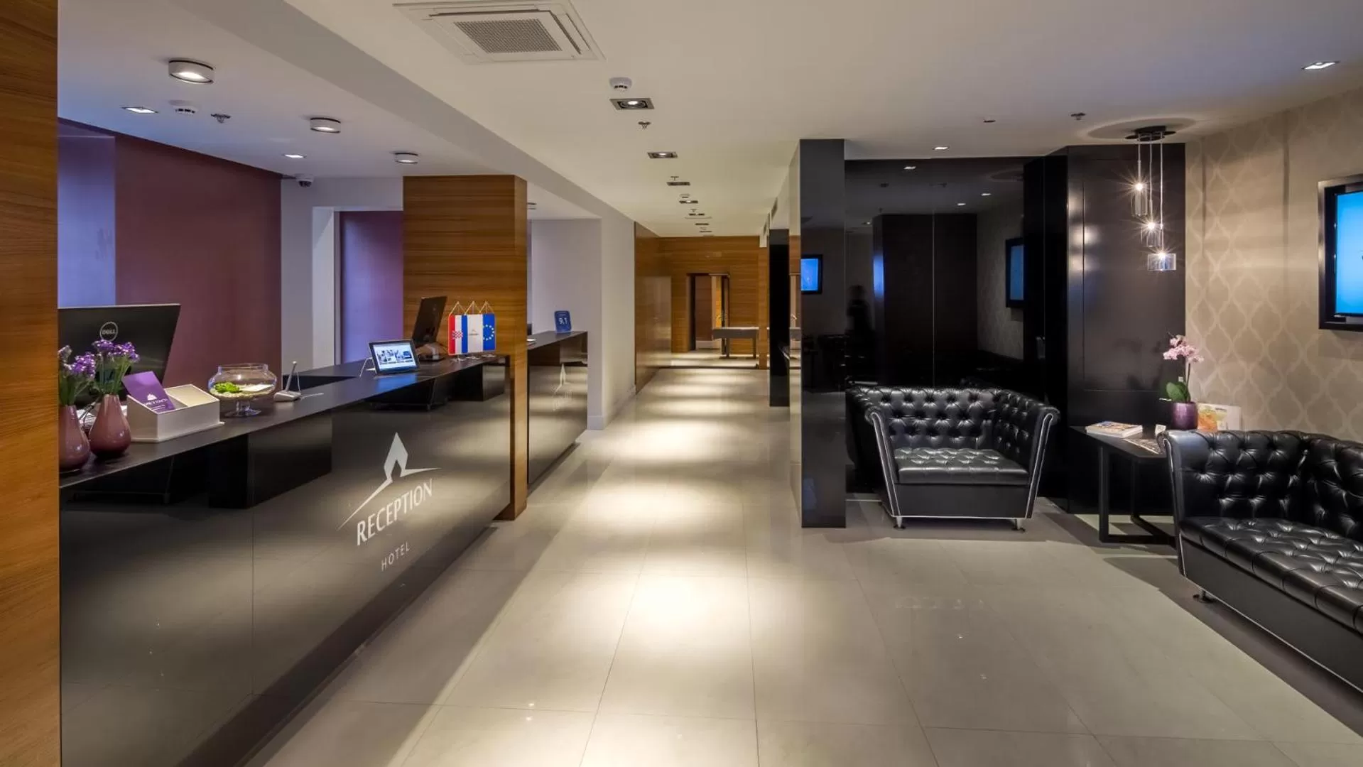 Lobby or reception in Cornaro Hotel