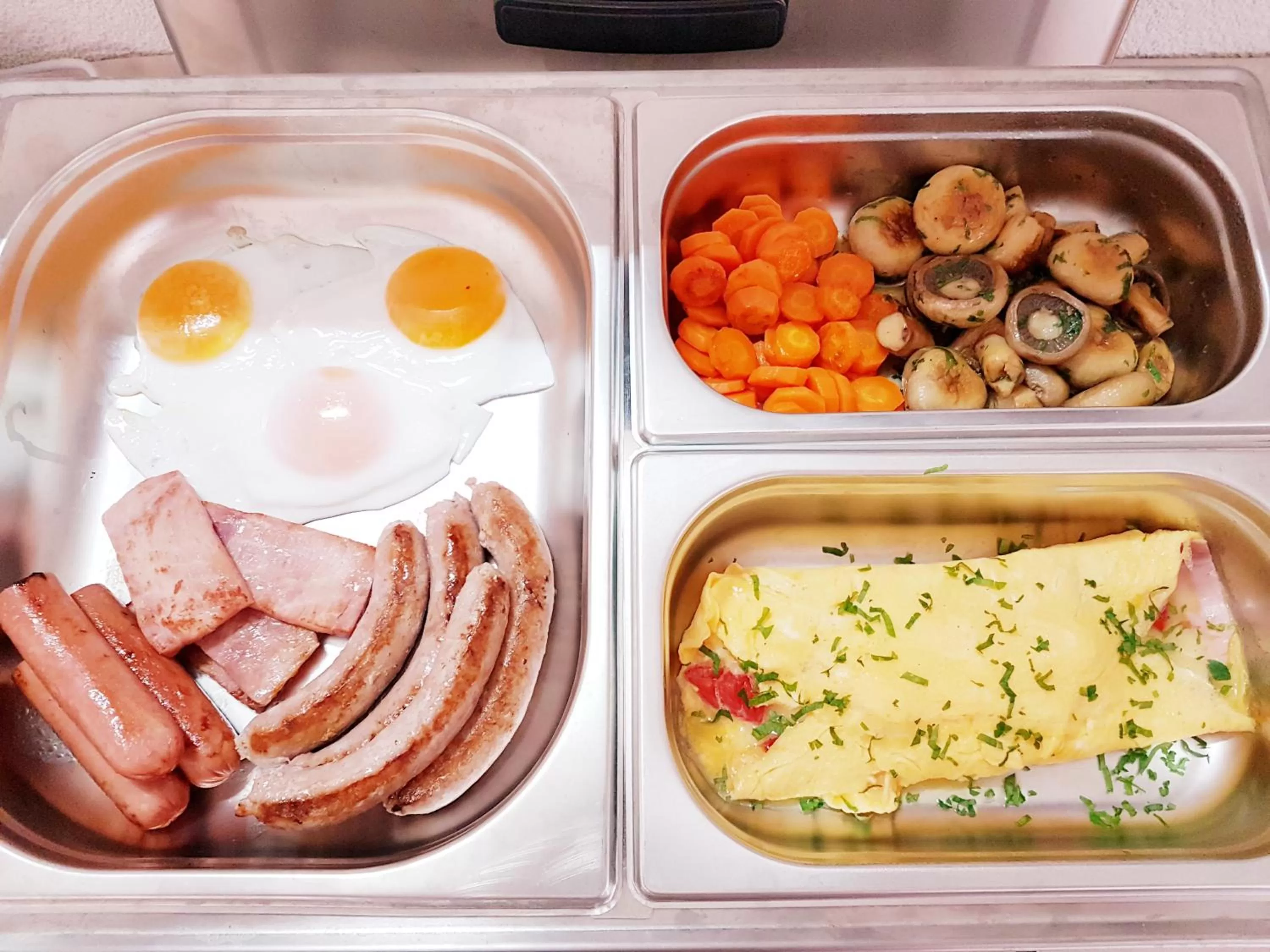 Breakfast in Villa Bellavista Alba, B&B