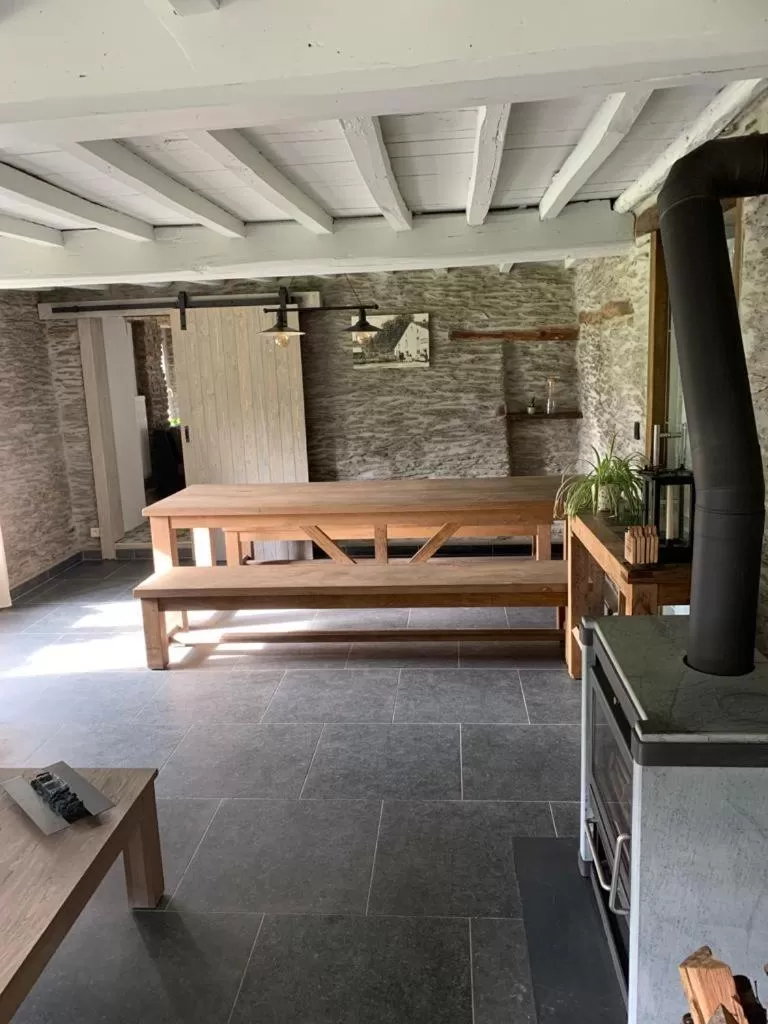 Dining area in B&B Le Nid d'Hirondelle