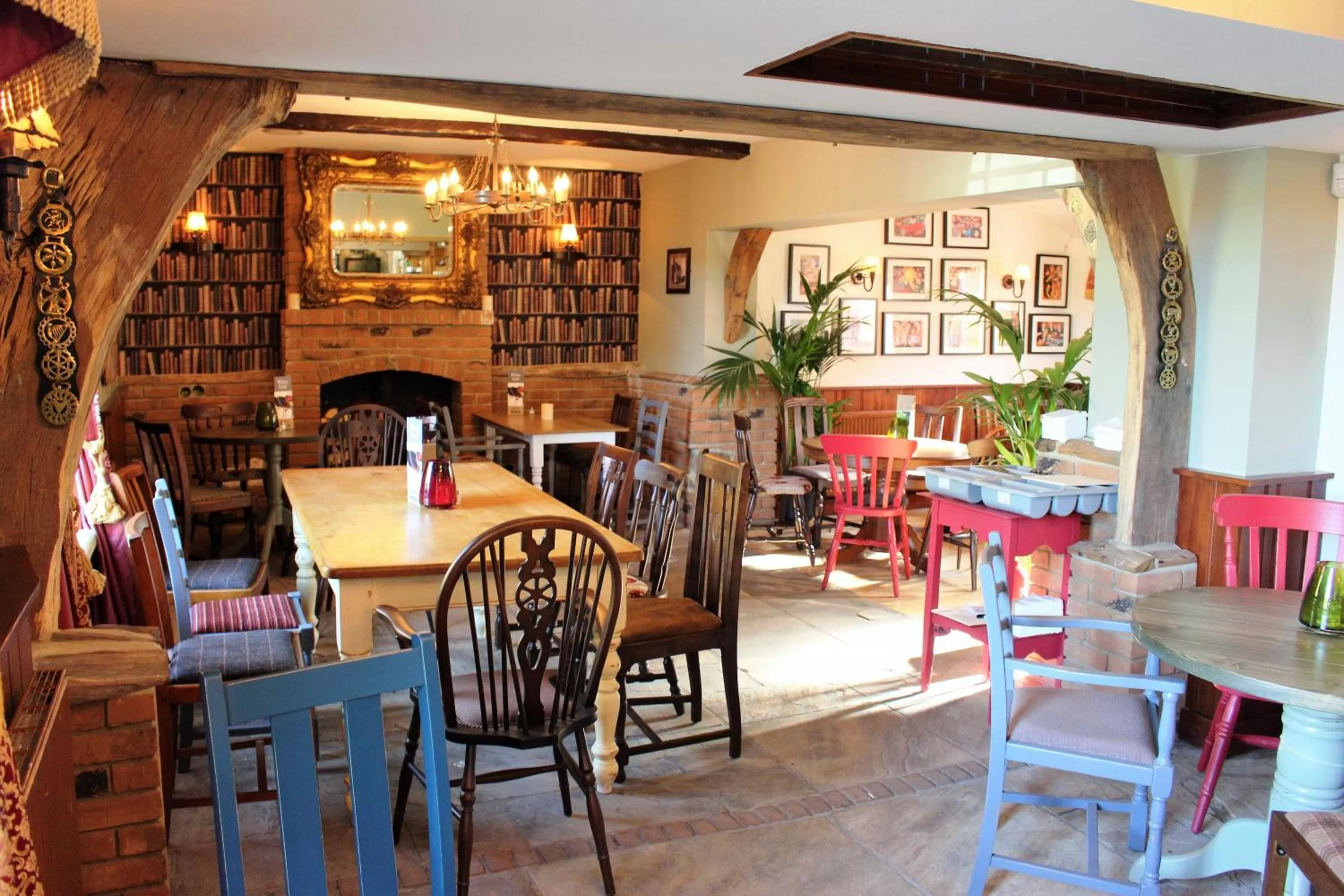 Restaurant/places to eat in The Coach and Horses
