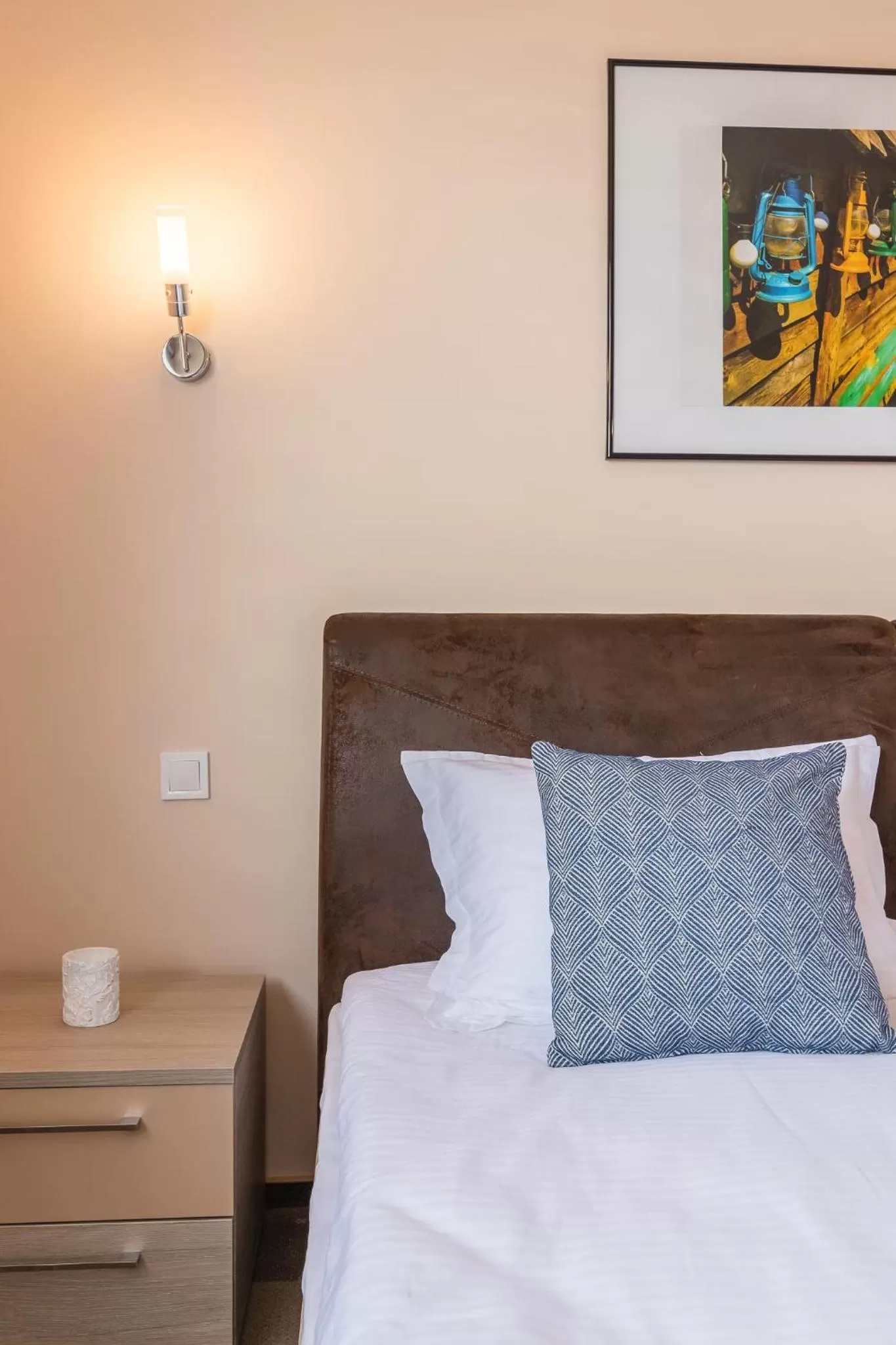 Bed in Pensiunea Select Central