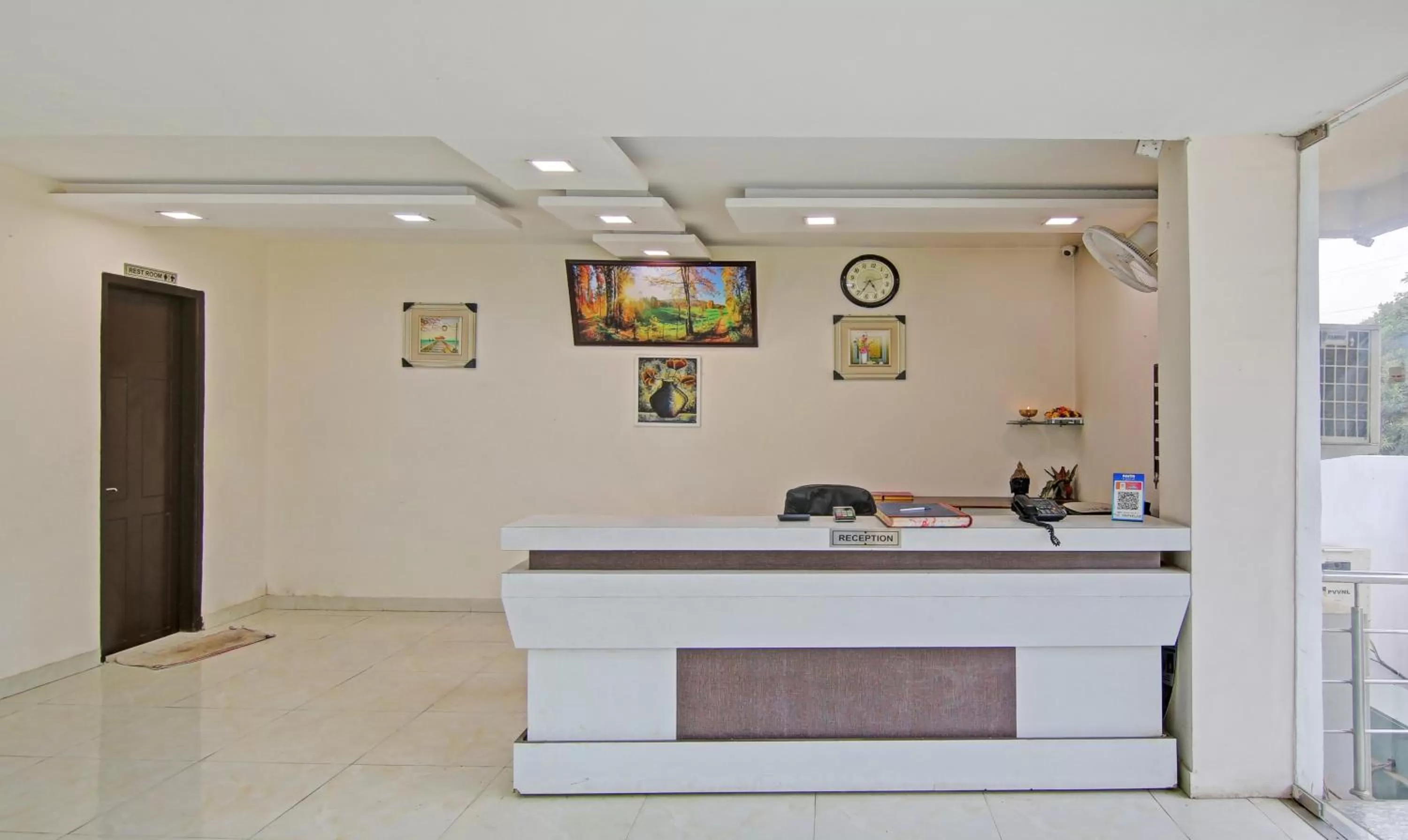 Lobby/Reception in Treebo Trend Amaya Inn Sector 72