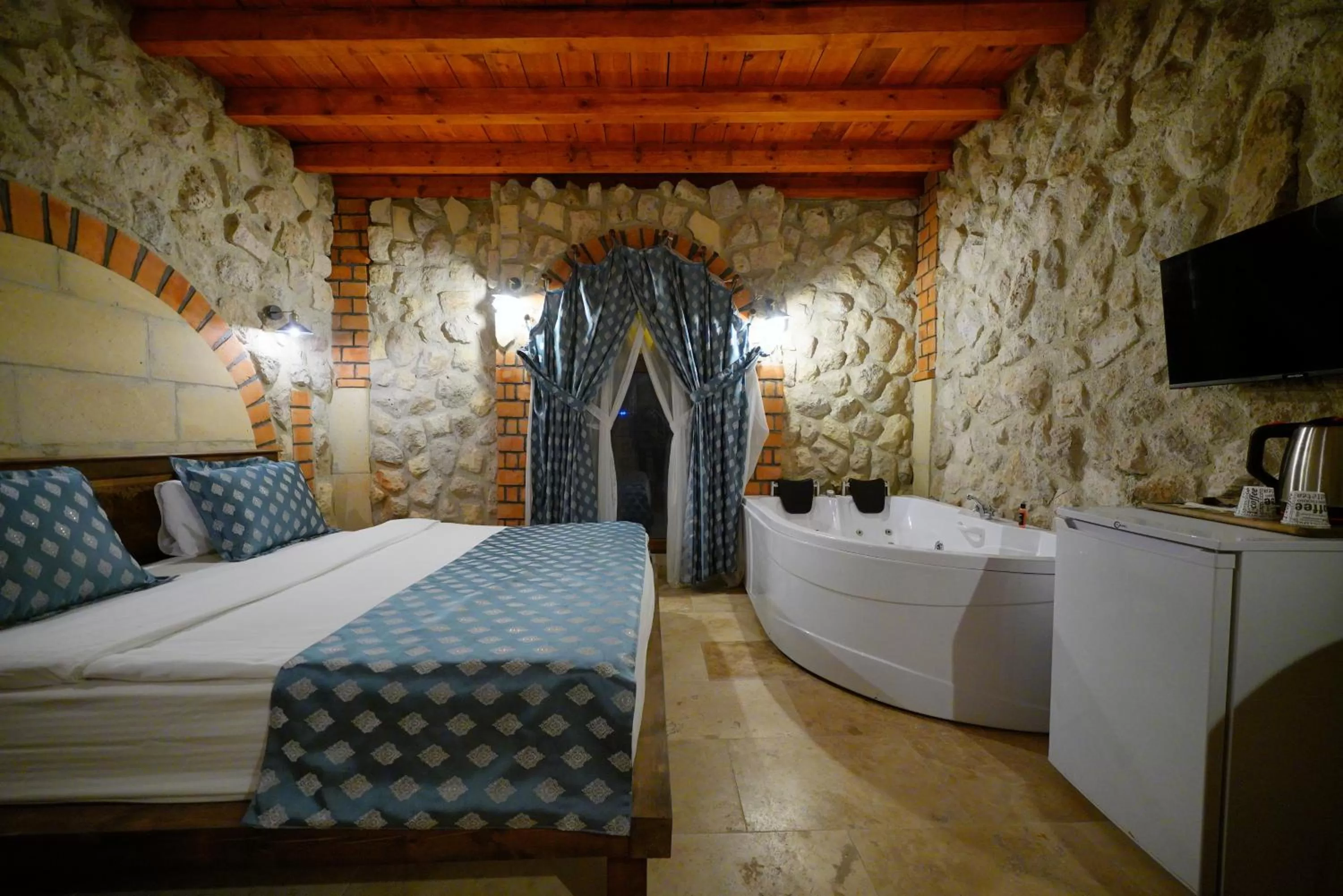 Bedroom, Bed in Cappadocia Nar Cave House & Swimming Pool