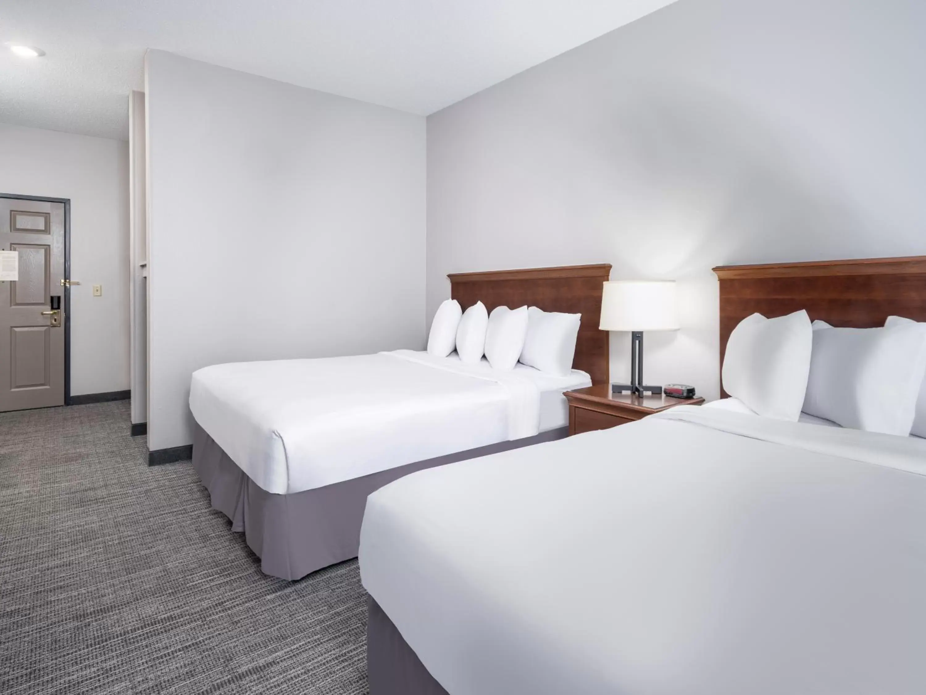Queen Room with Two Queen Beds - Disability Access/Non-Smoking in Country Inn & Suites by Radisson, Toledo, OH Queen Room with Two Queen Beds - Disability Access/Non-Smoking in Country Inn & Suites by Radisson, Toledo, OH