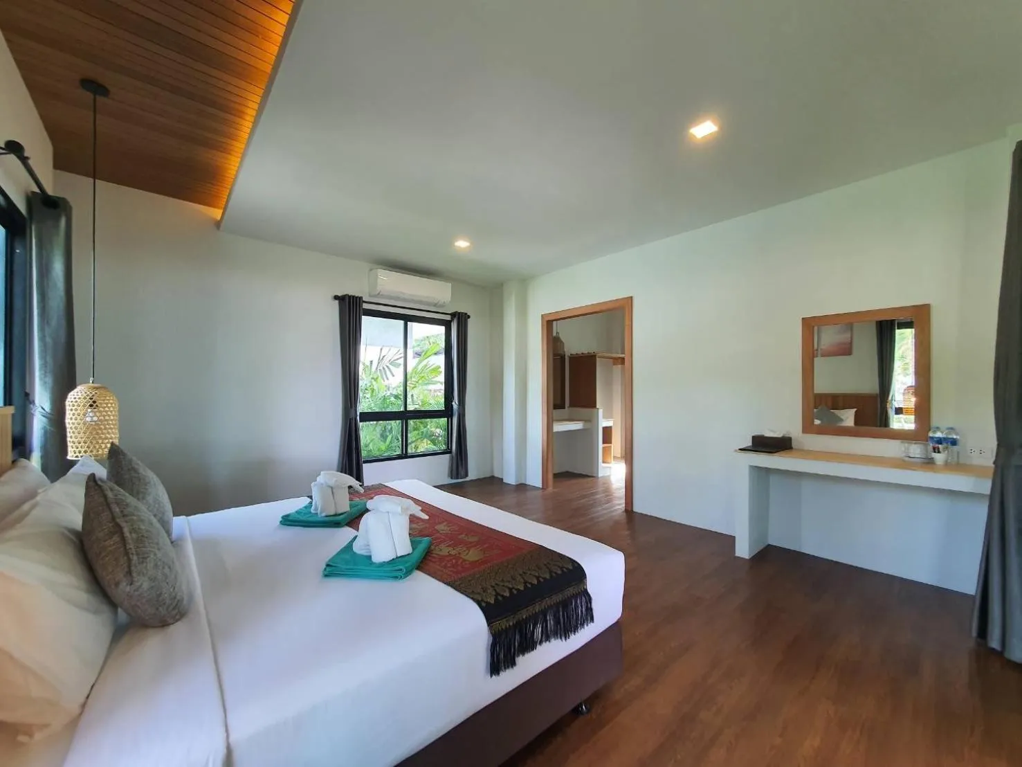 Bed in Southern Lanta Resort