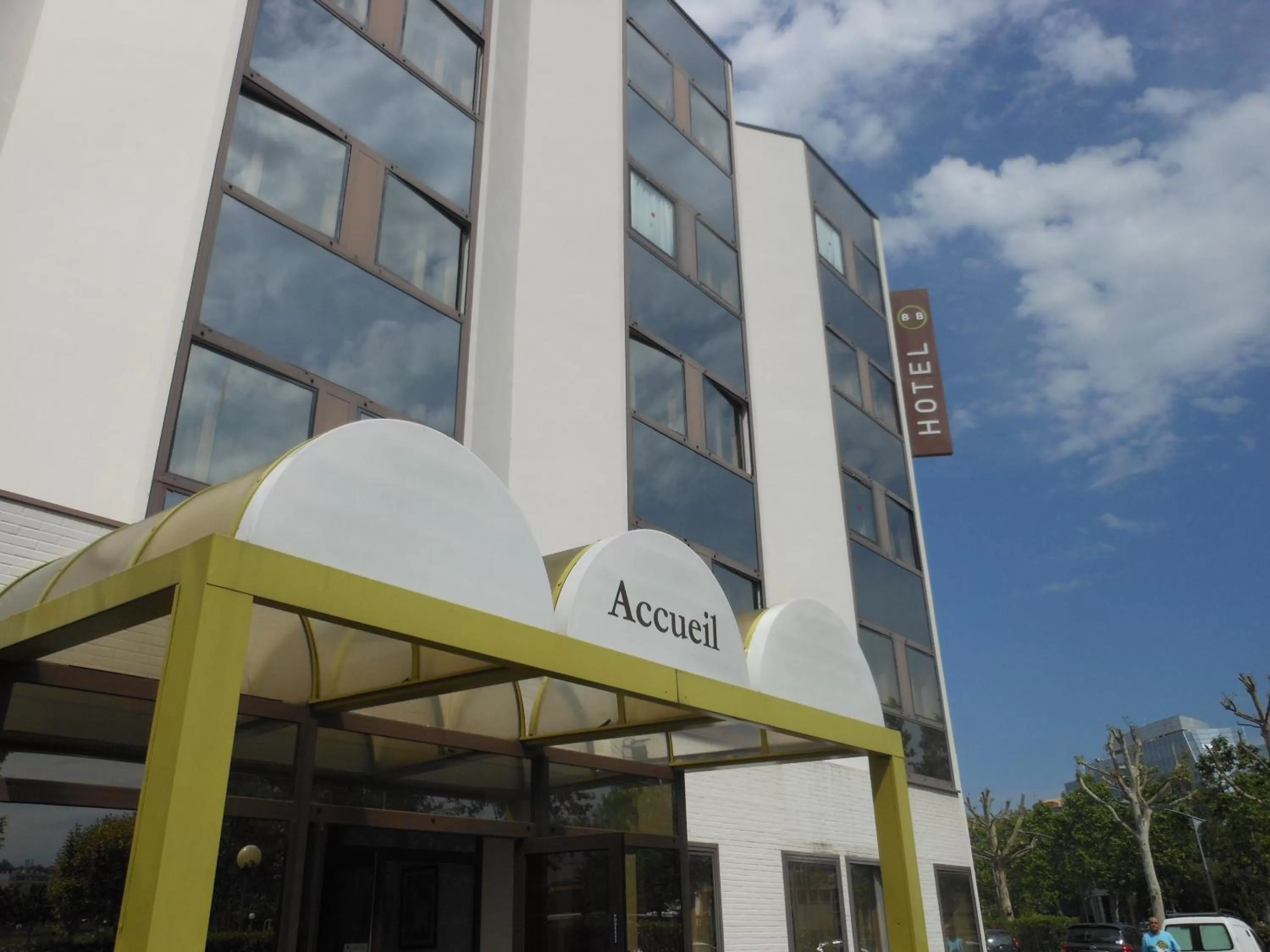 Facade/entrance in B&B HOTEL Toulouse Centre Canal du Midi
