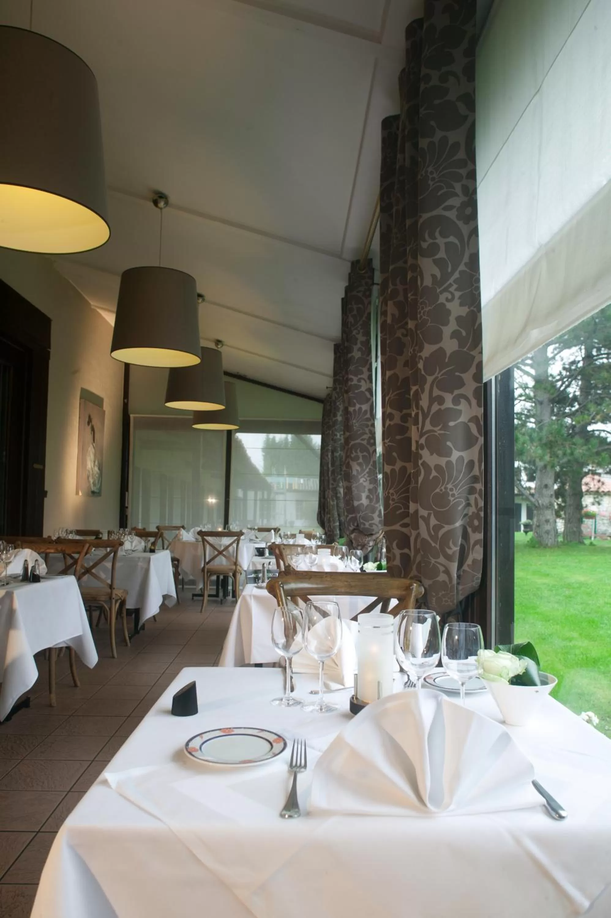 Restaurant/places to eat in LOGIS Hôtel & Restaurant - LENSOTEL