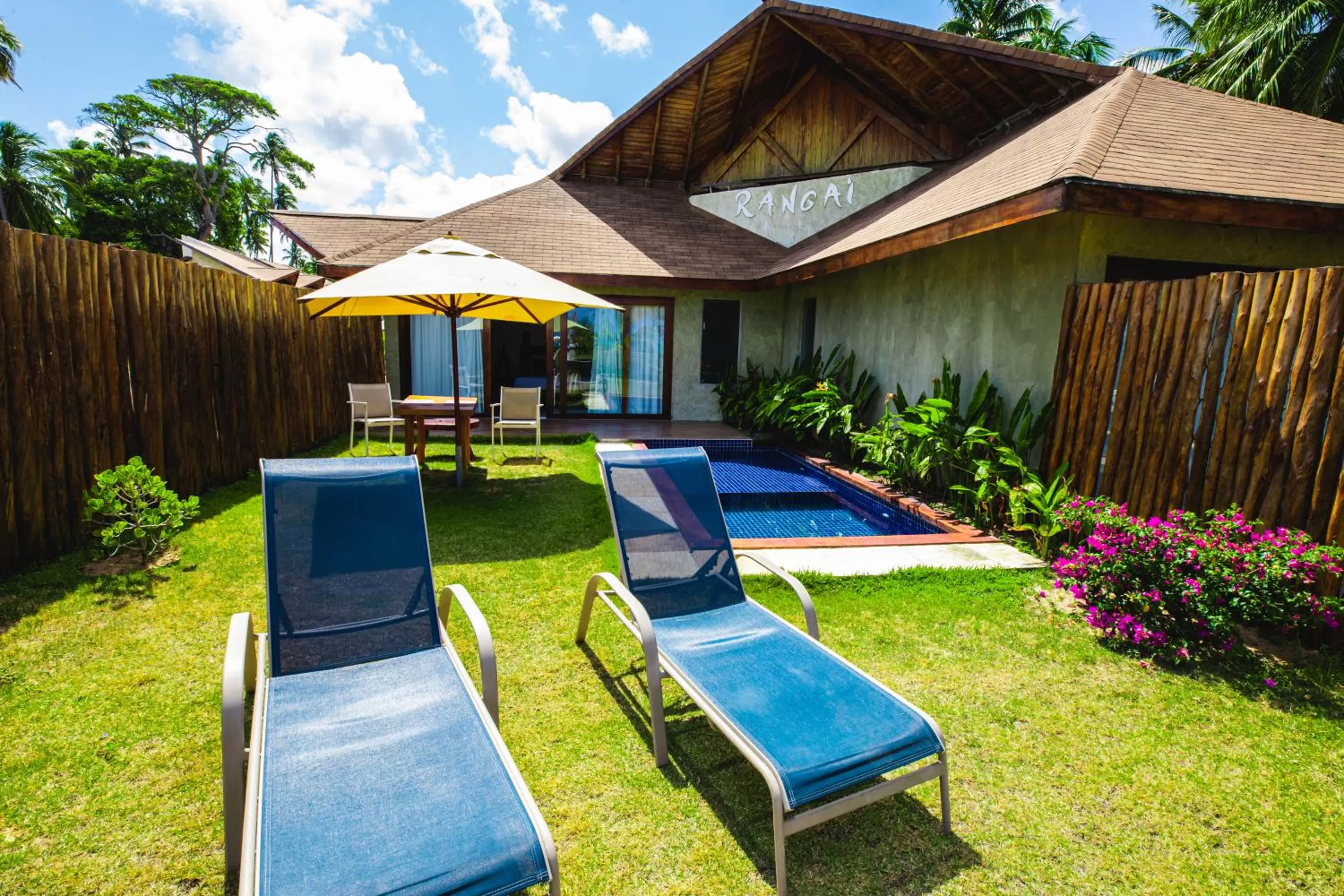 Garden view, Swimming Pool in Pousada Rangai