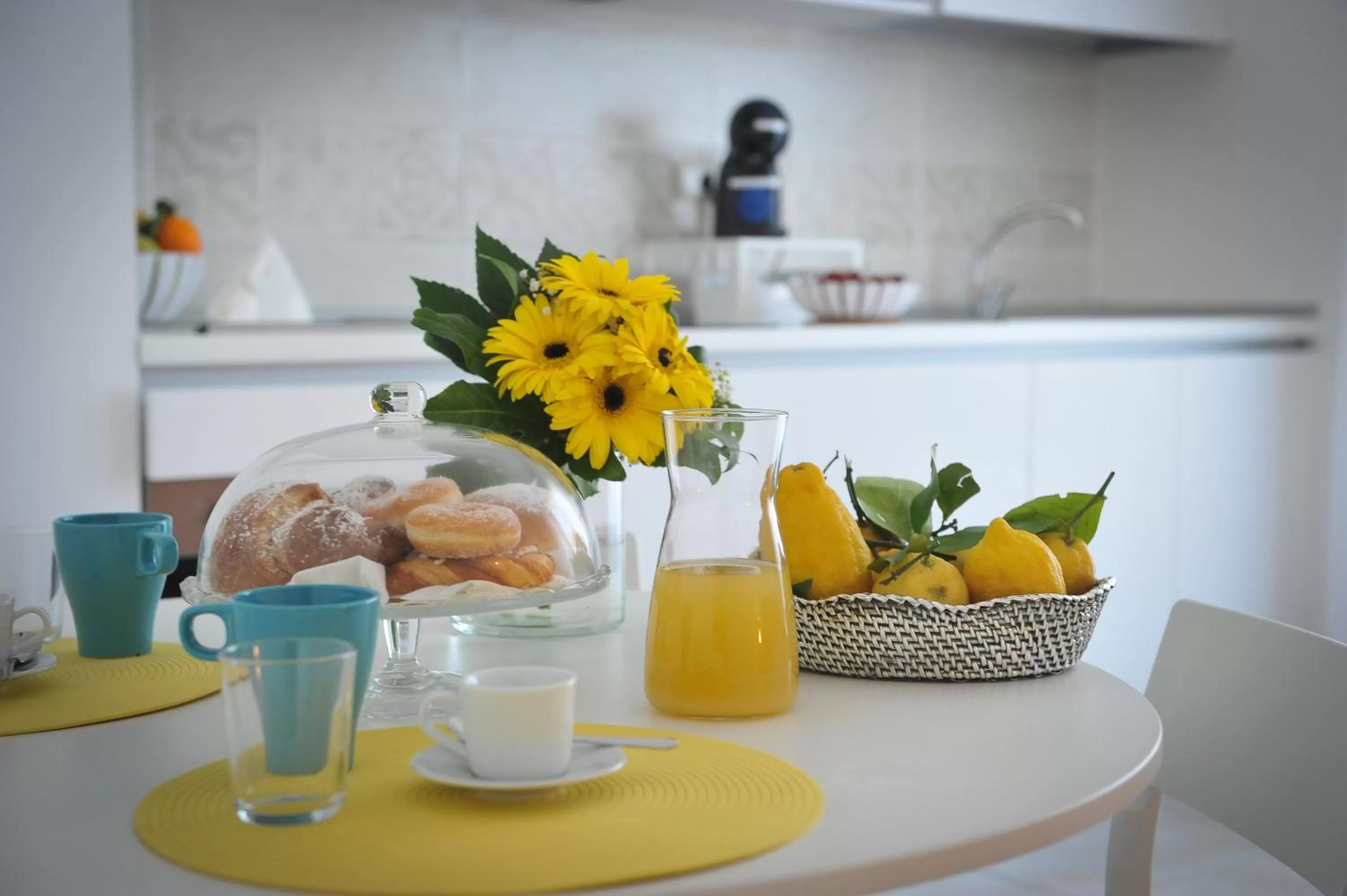 One-Bedroom Apartment with Balcony - Dependance in Residence Panoramic