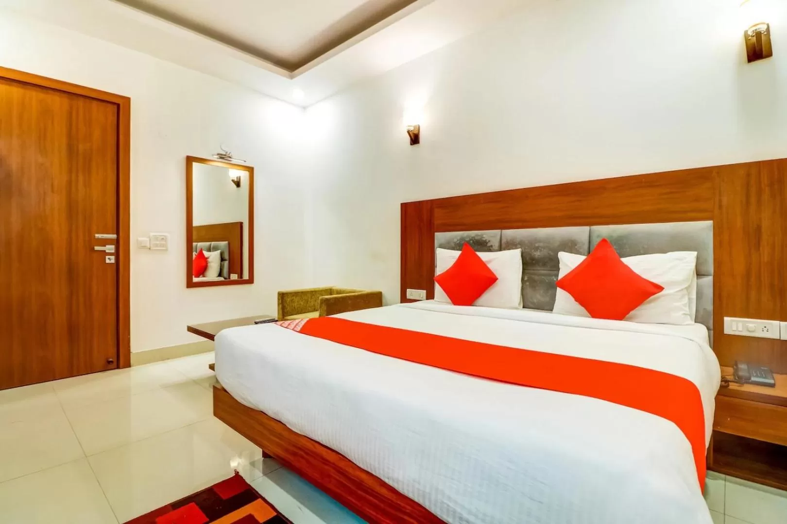 Photo of the whole room, Bed in Hotel Airport View