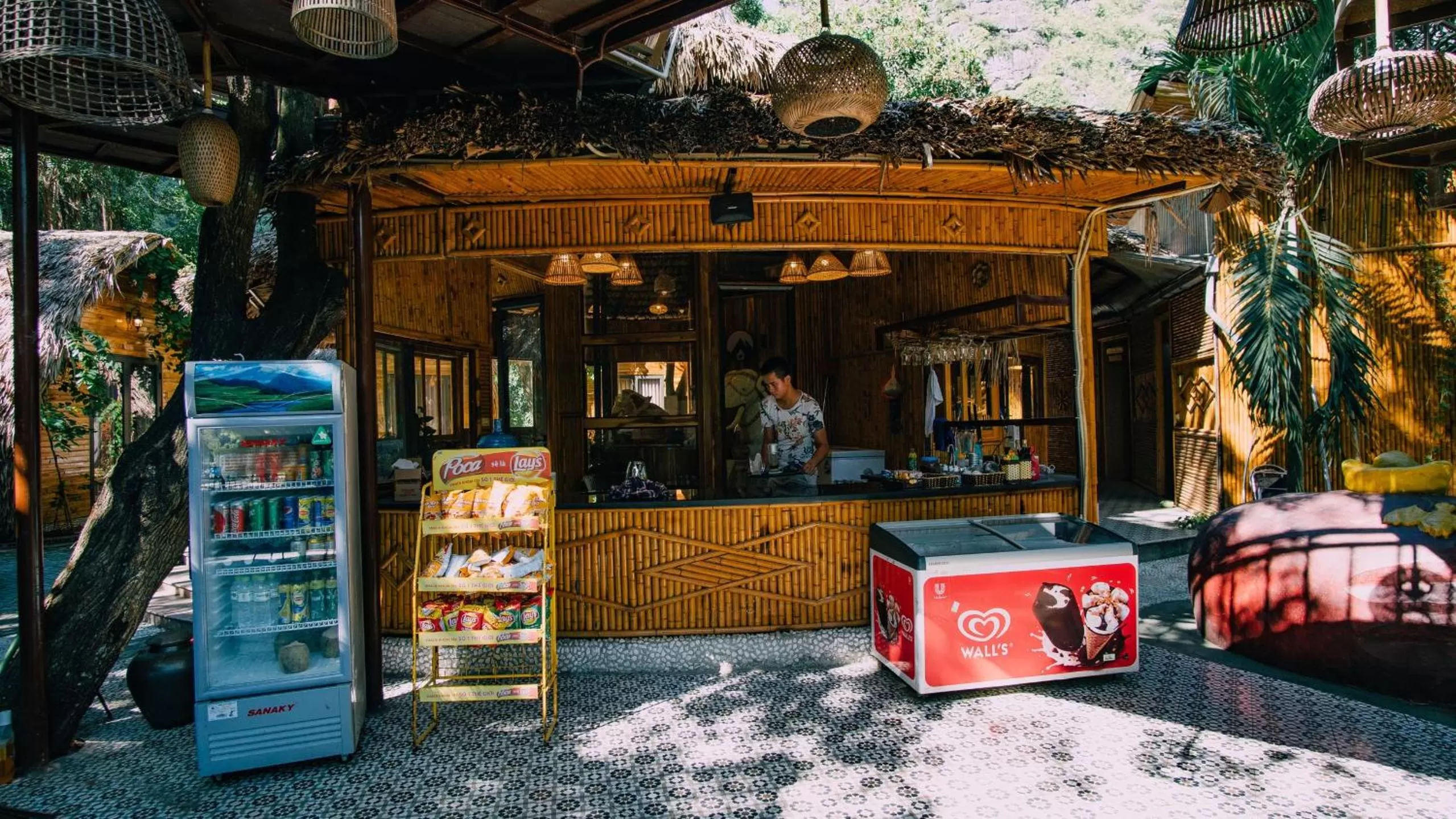 Mua Caves Ecolodge (Hang Mua)