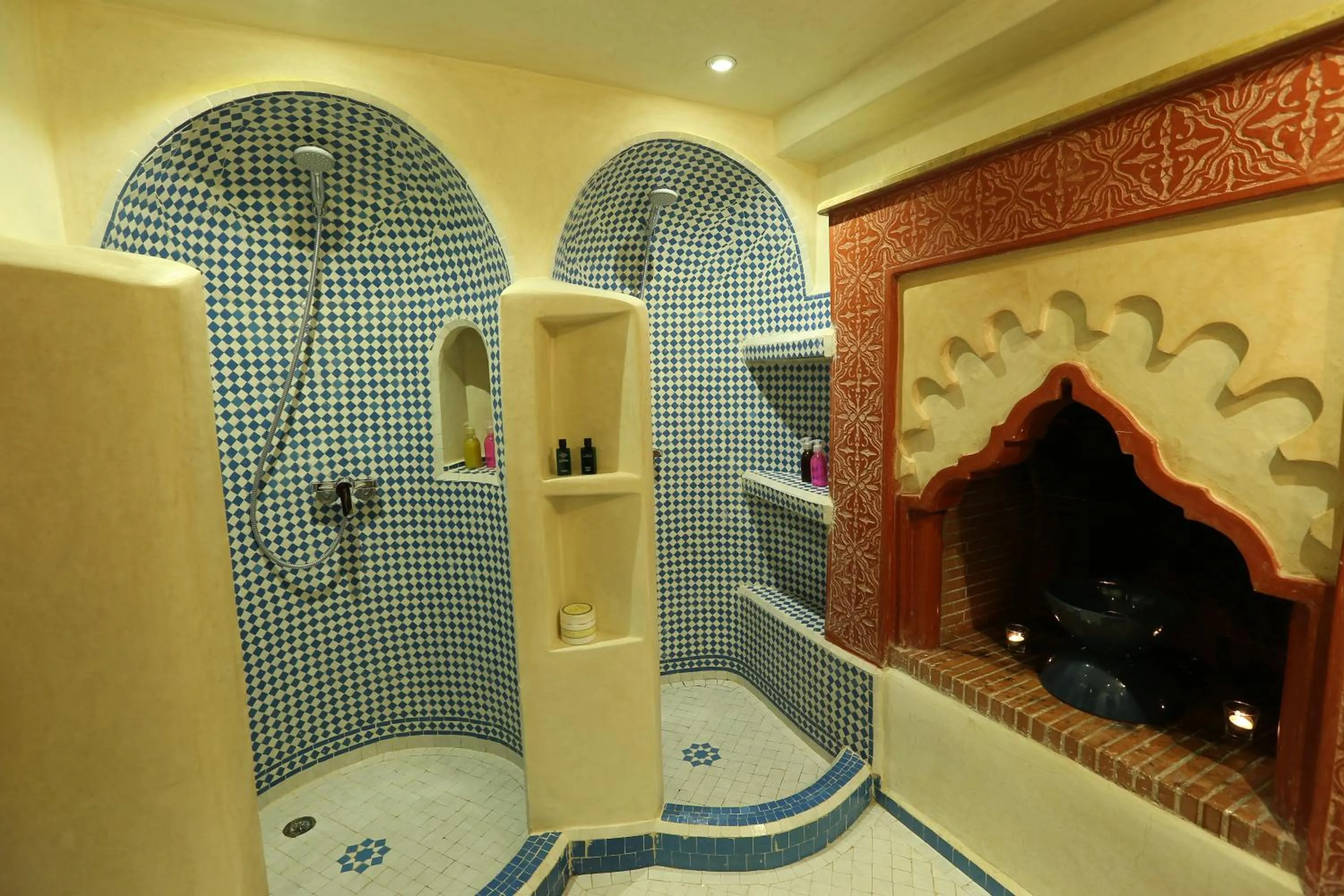 Shower in Riad Rêves D'orient & Spa