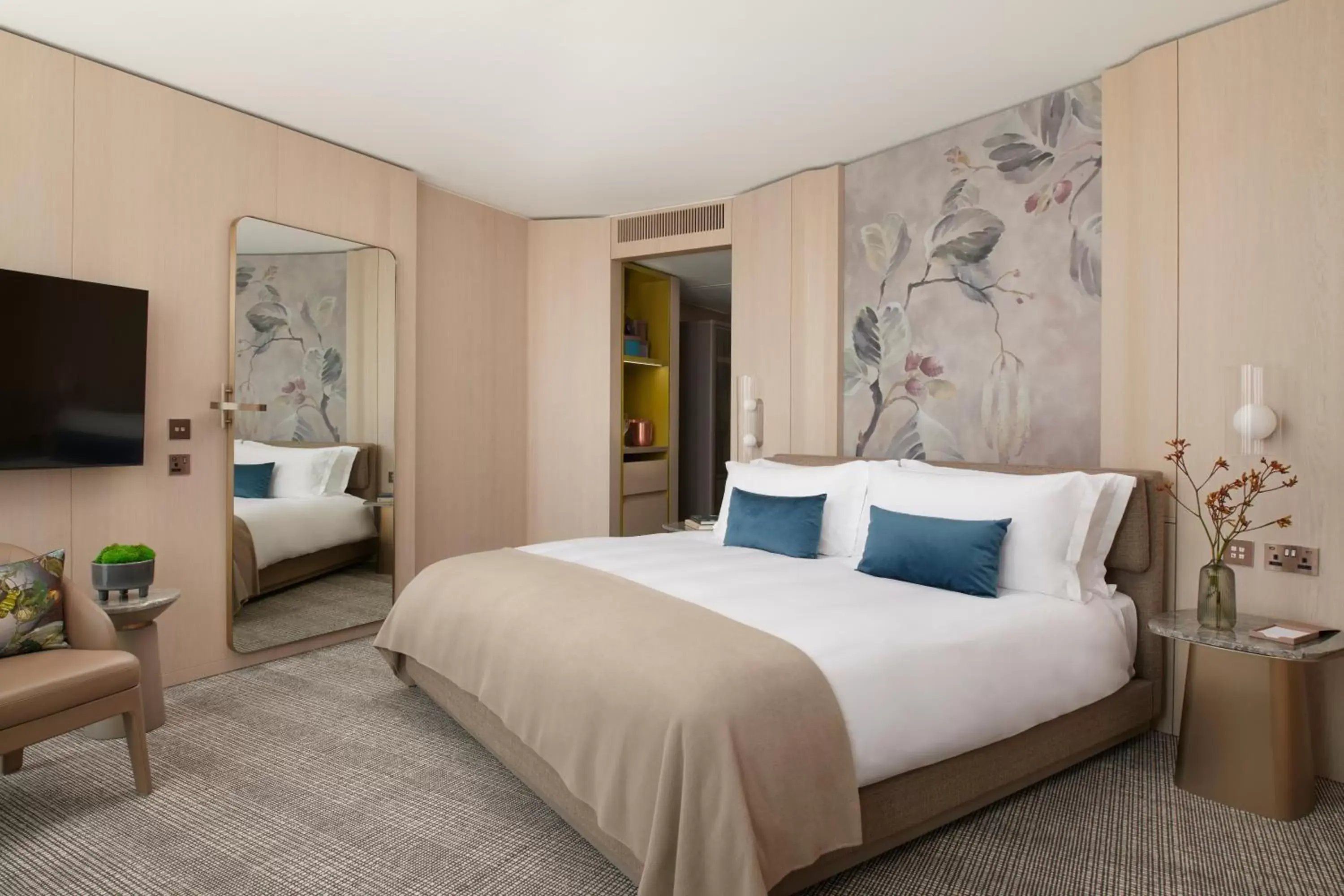 Deluxe Room in Pan Pacific London Deluxe Room in Pan Pacific London