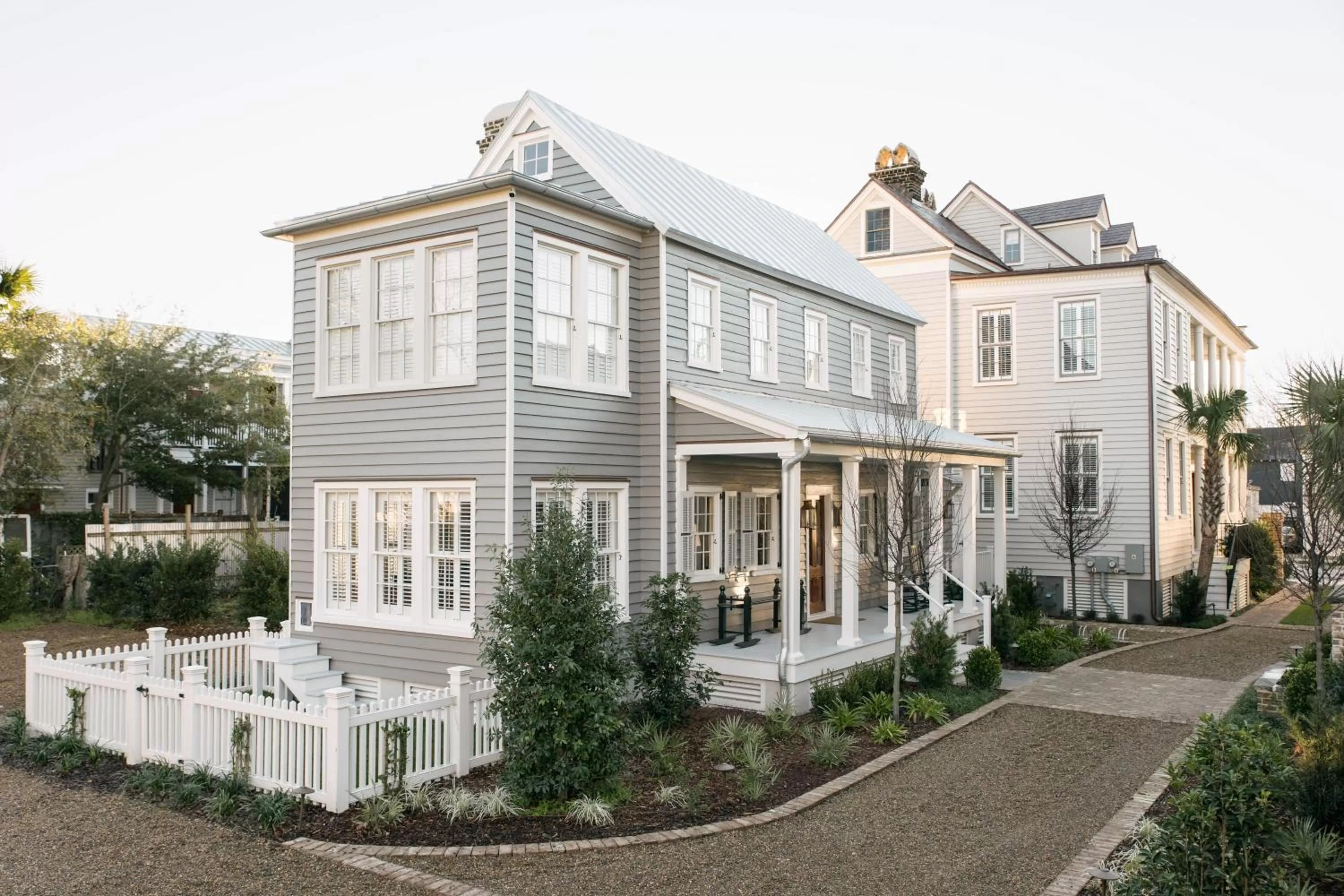 Property building in 86 Cannon Charleston - Adults Only