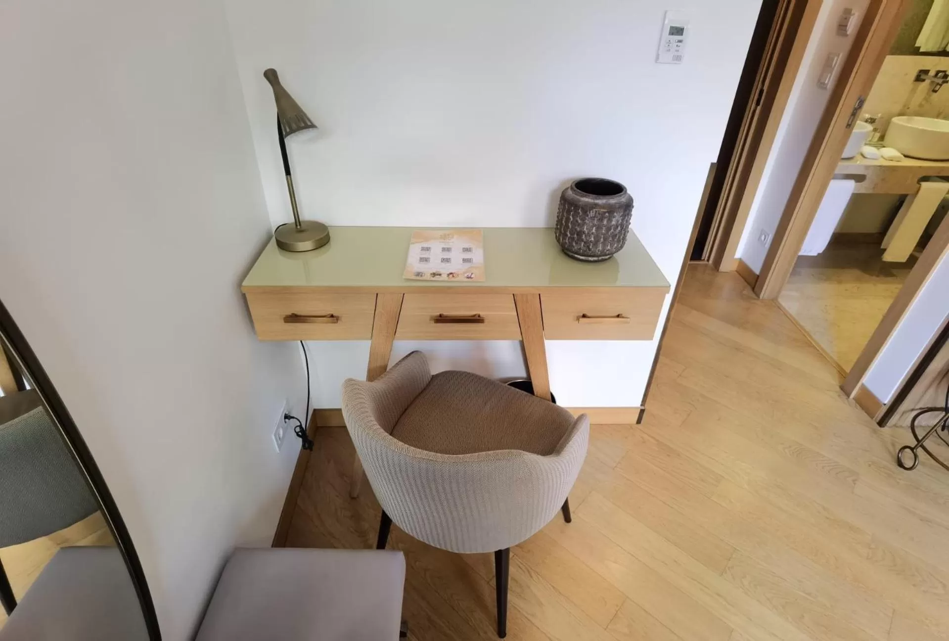 hair dresser in Castelo Hotel