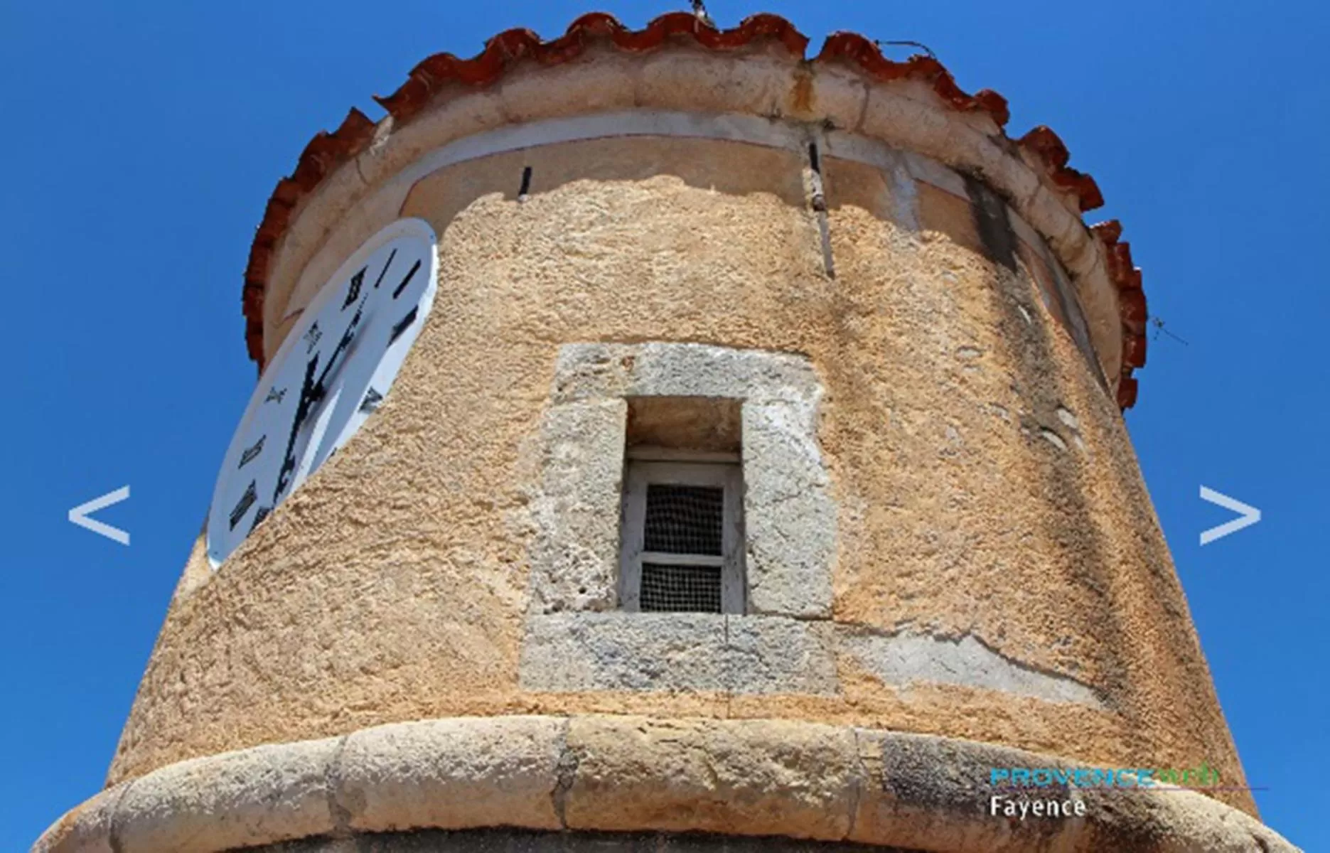 Nearby landmark, Property Building in L'essens