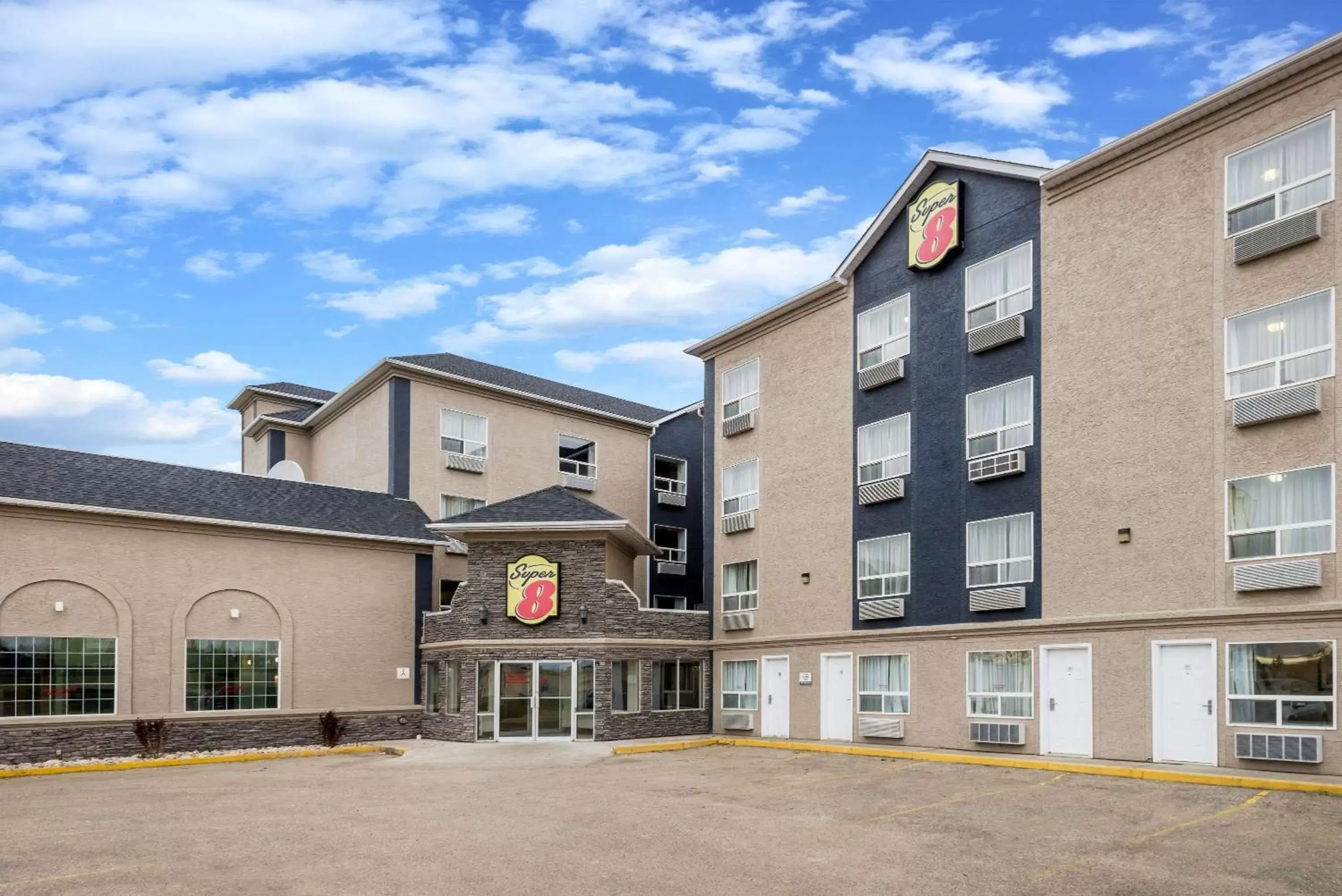 Super 8 by Wyndham Grande Prairie Super 8 by Wyndham Grande Prairie