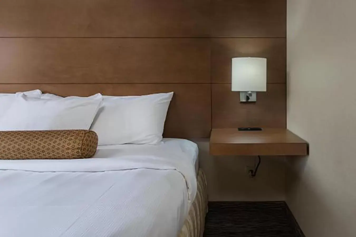 Queen Room with Two Queen Beds in Shilo Inn Yuma Queen Room with Two Queen Beds in Shilo Inn Yuma