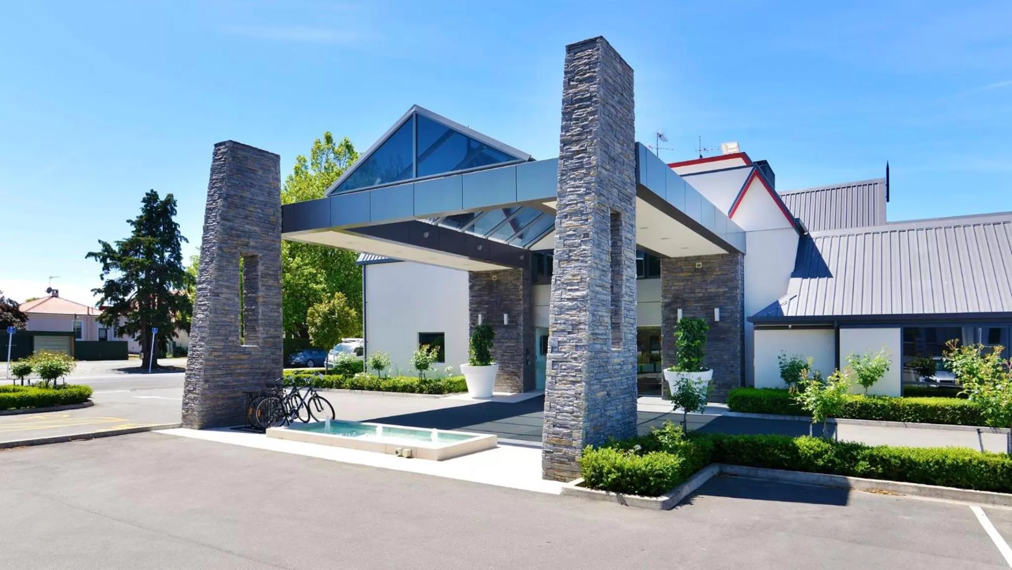 Facade/entrance in Carnmore Chateau Marlborough