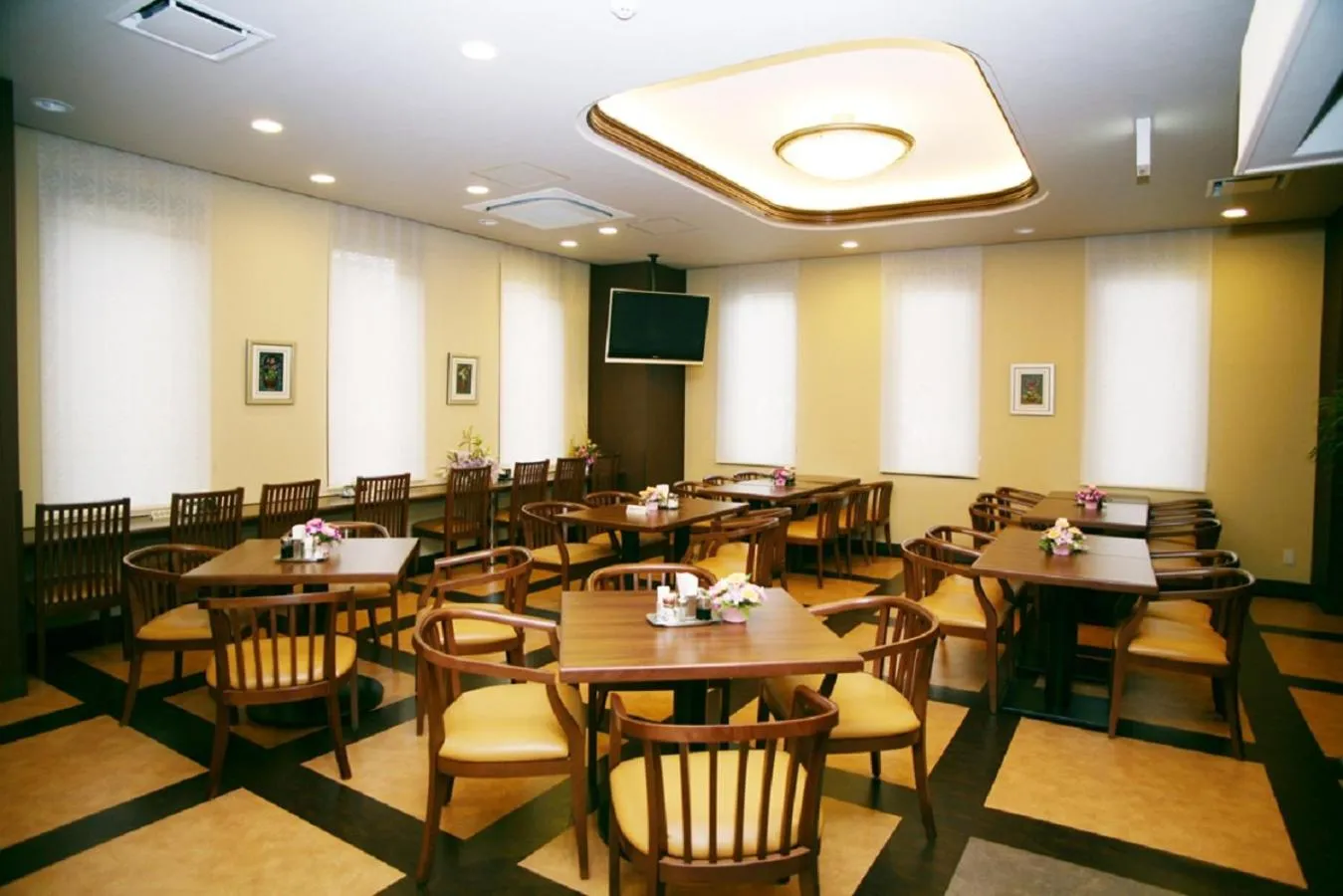 Restaurant/places to eat in Hotel Route-Inn Tokuyama Ekimae