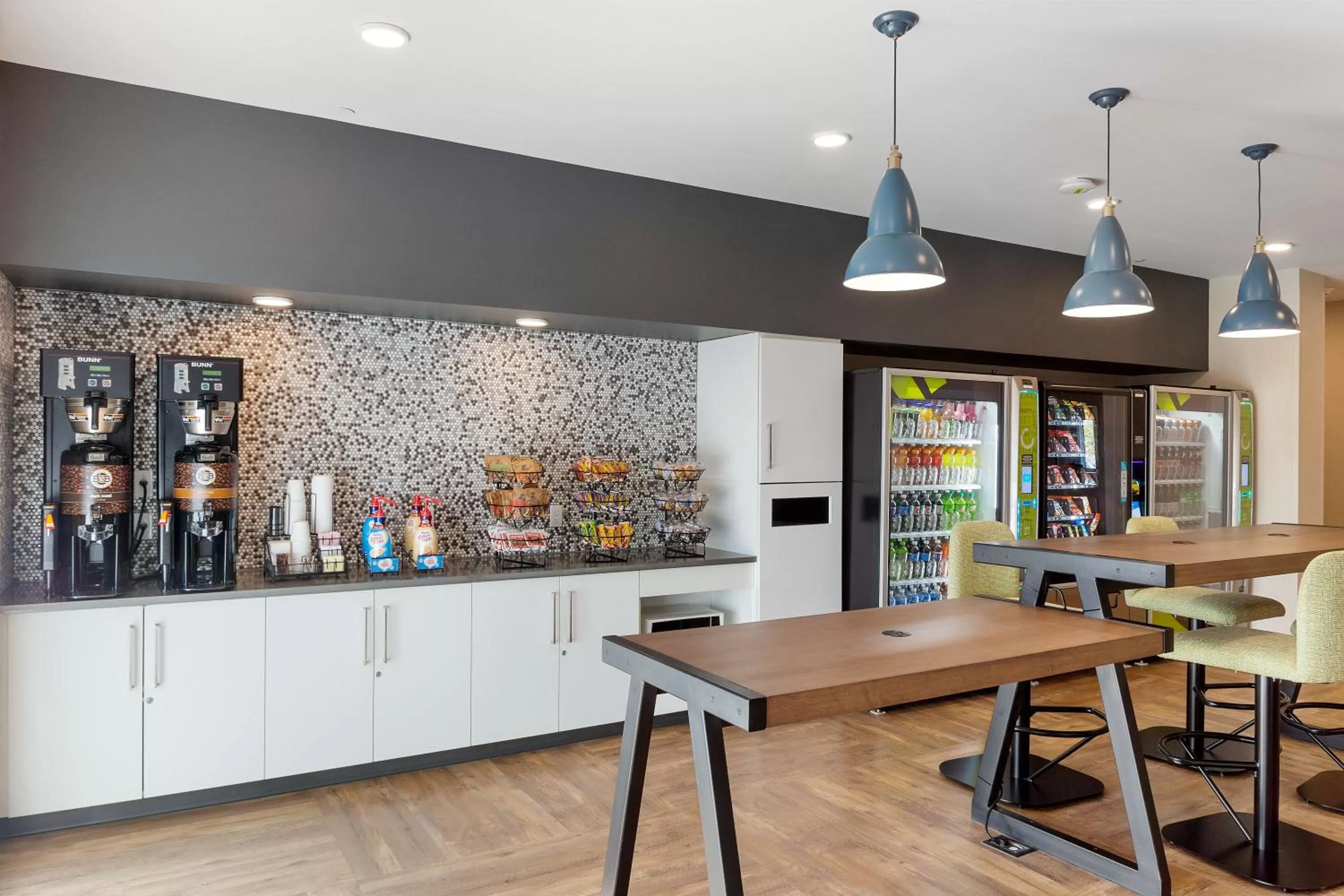 Food and drinks in Extended Stay America Premier Suites - Phoenix - Chandler - Downtown