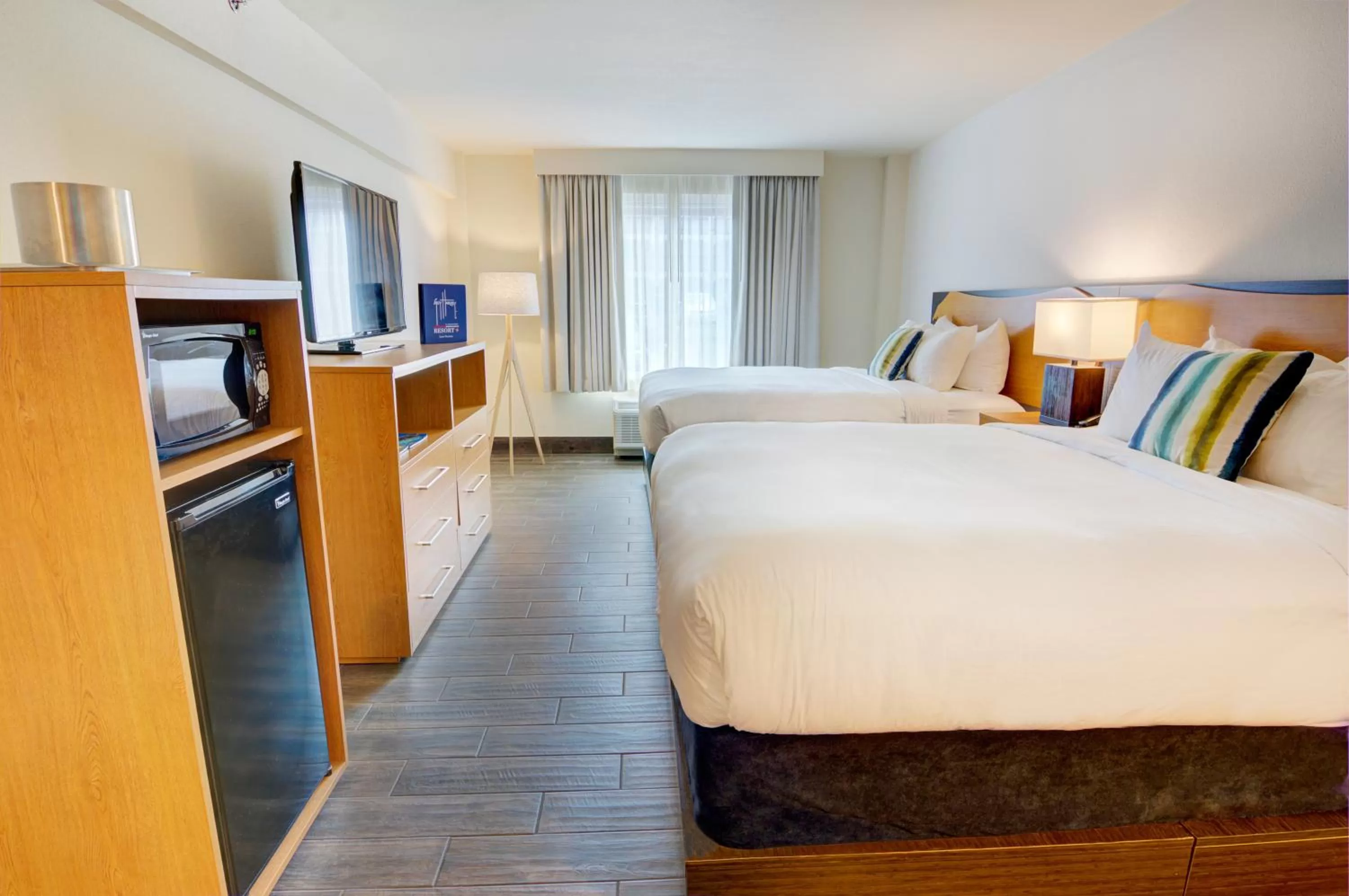 Photo of the whole room, Bed in Guy Harvey Resort on Saint Augustine Beach