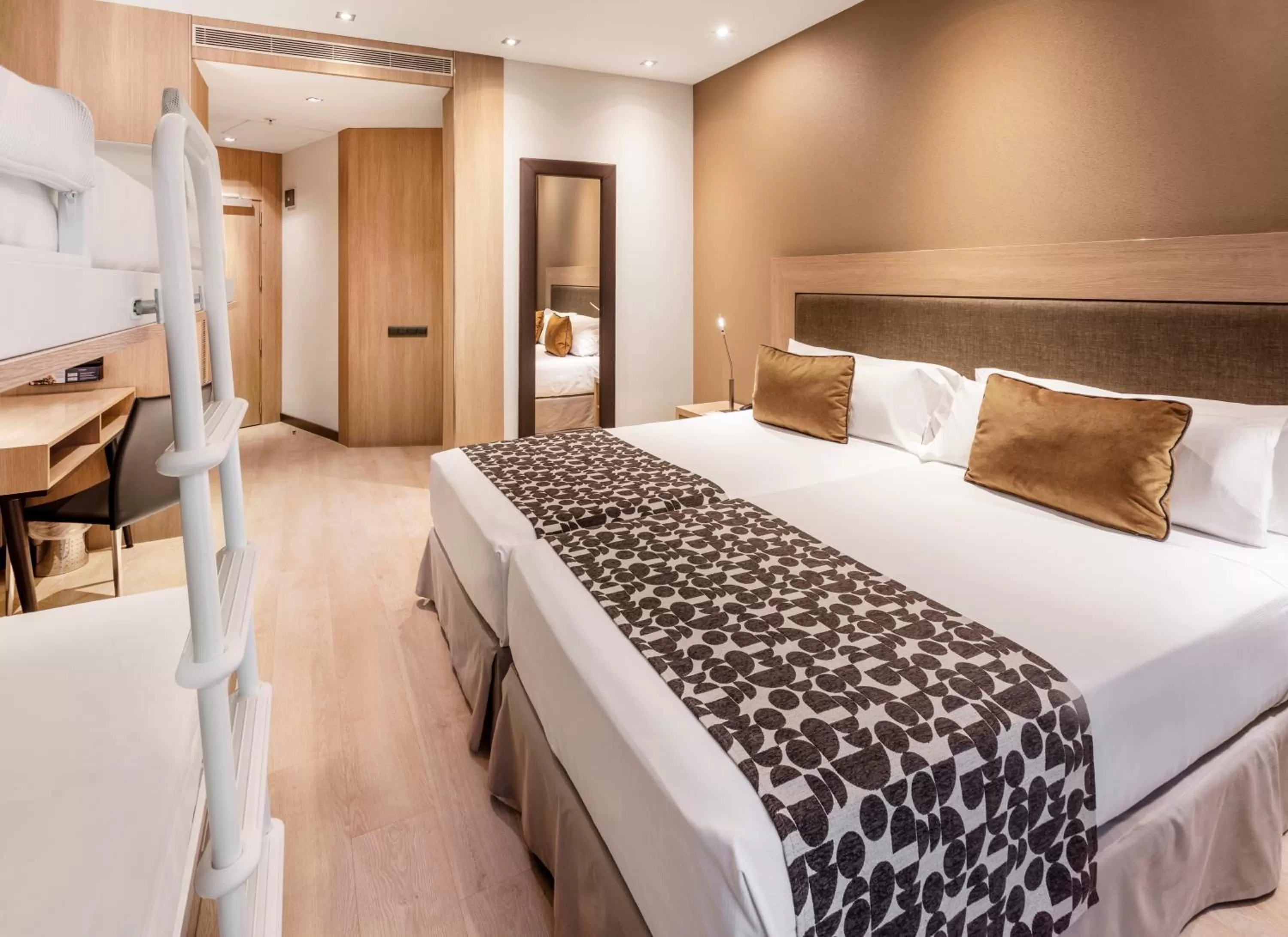 Bed in Catalonia Plaza Mayor