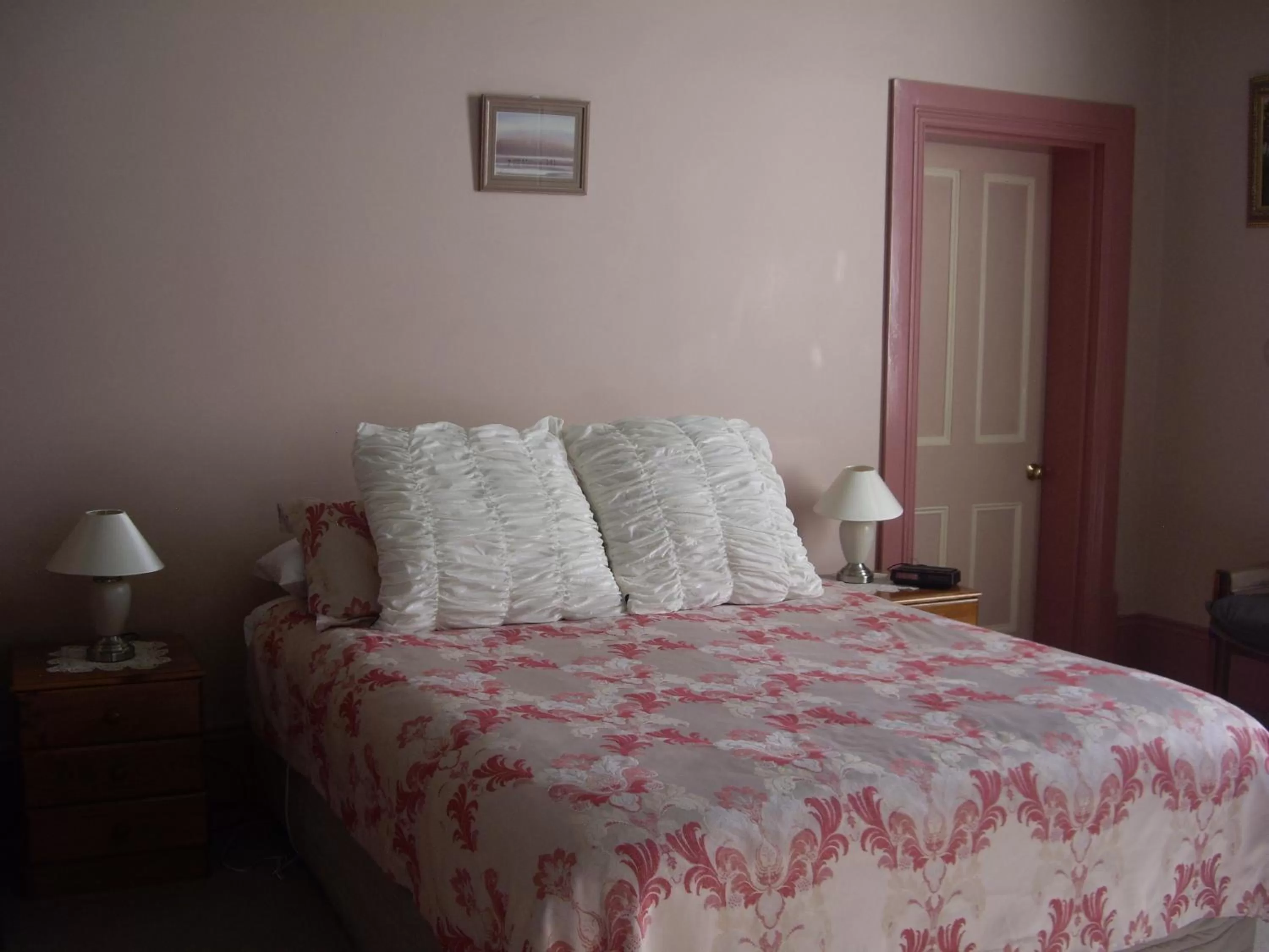 Decorative detail, Bed in Lucinda B&B