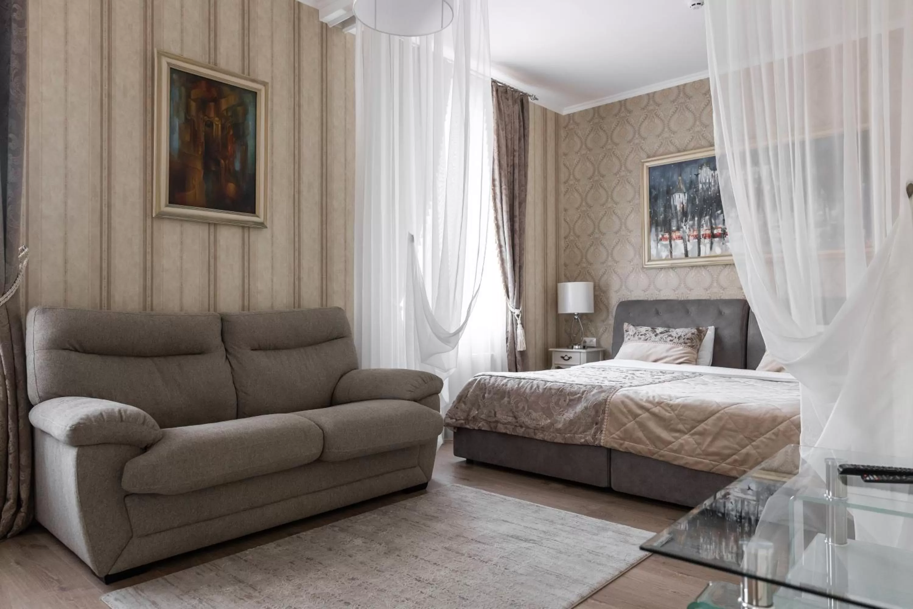 Photo of the whole room in Hotel "Mandarin Clubhouse"