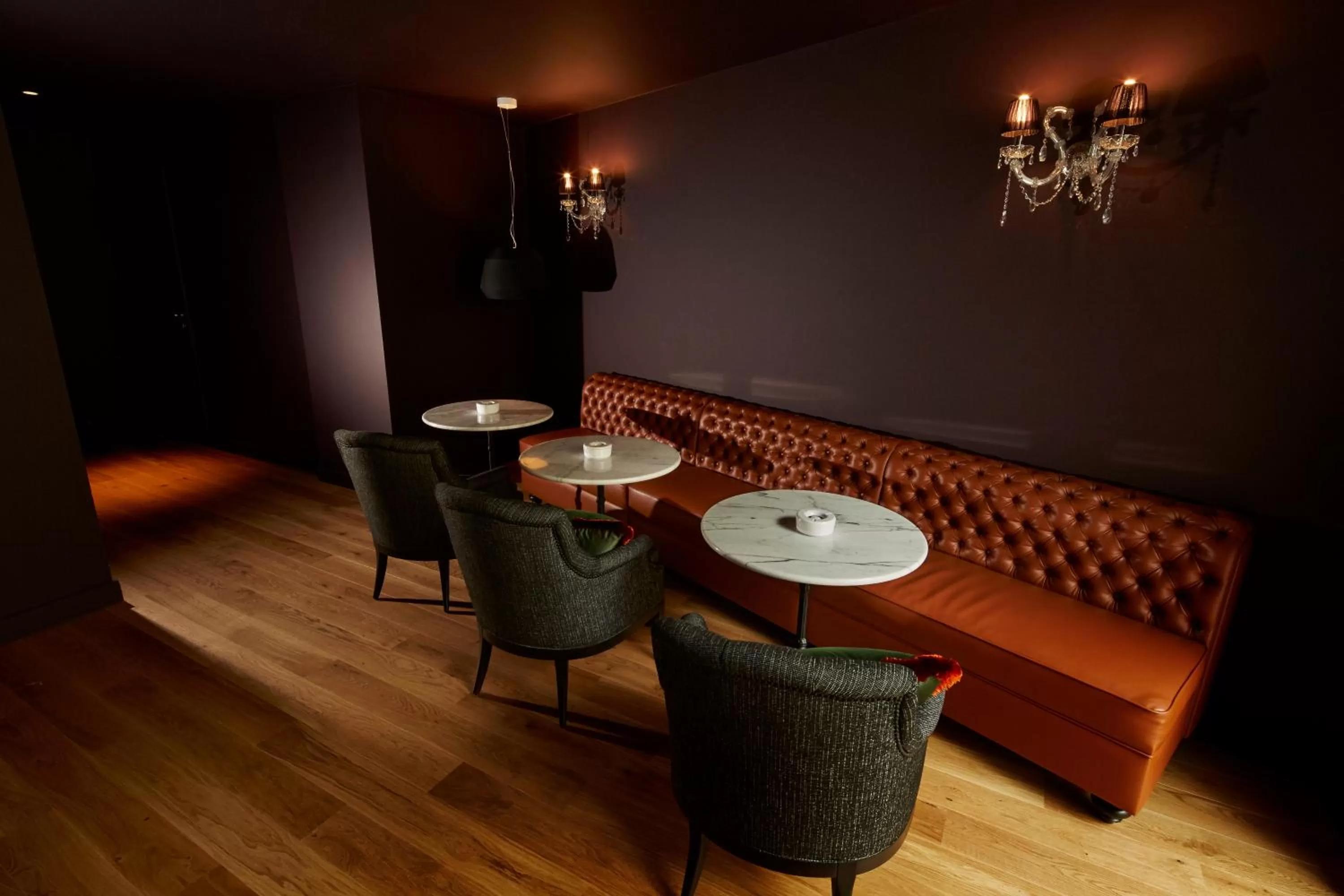 Lounge or bar in La Licorne Hotel & Spa Troyes - MGallery Collection